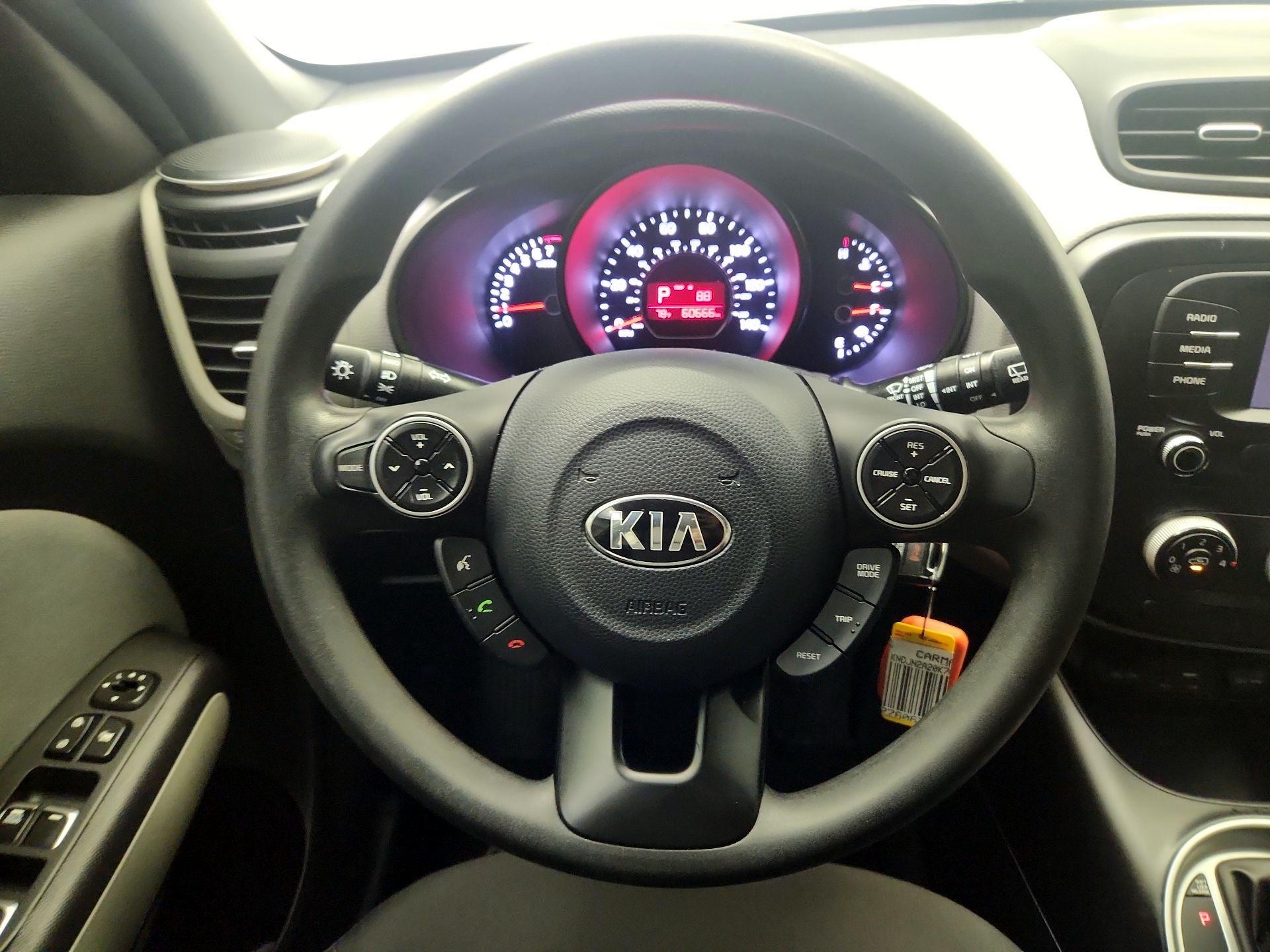 Thumbnail: 2019 Kia Soul - 10