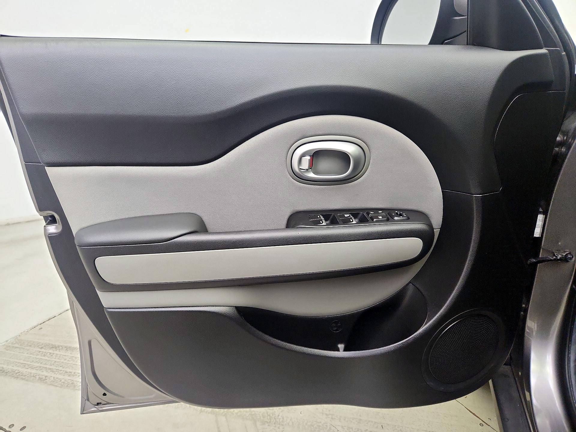 Thumbnail: 2019 Kia Soul - 12