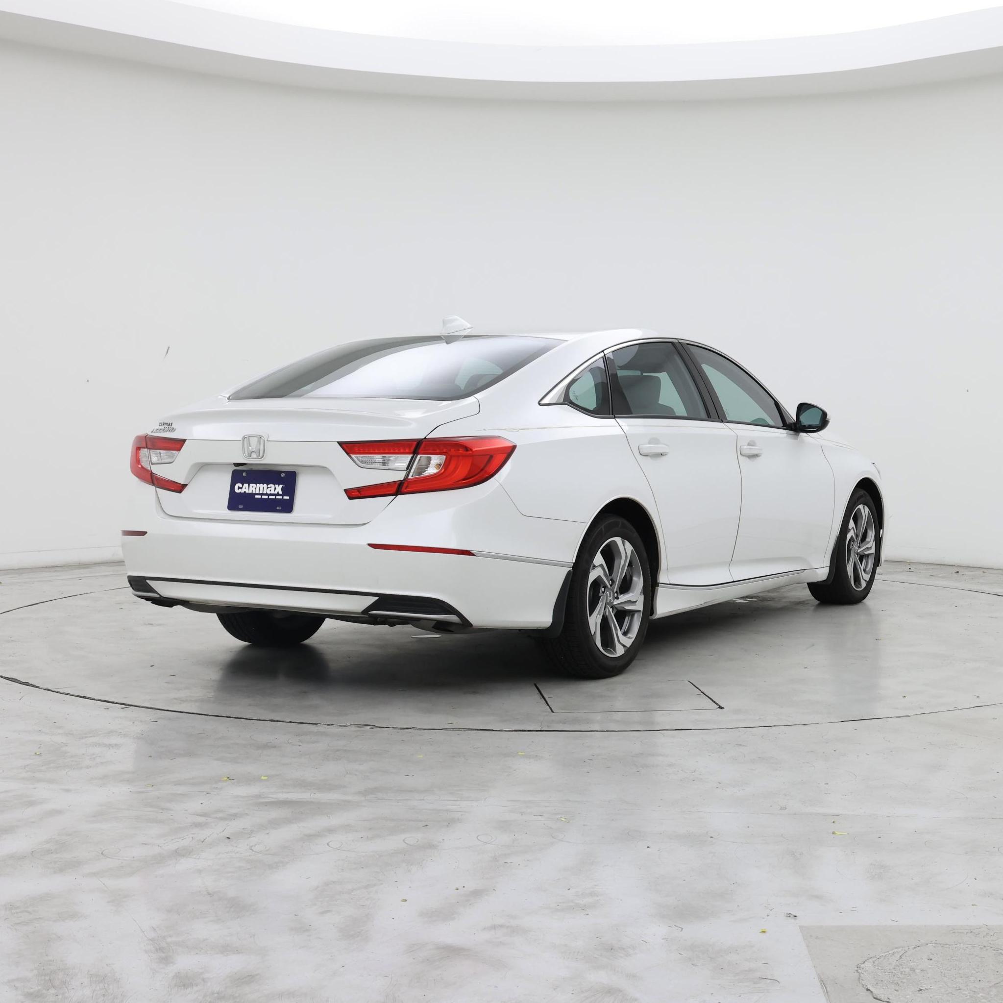 Thumbnail: 2018 Honda Accord - 8