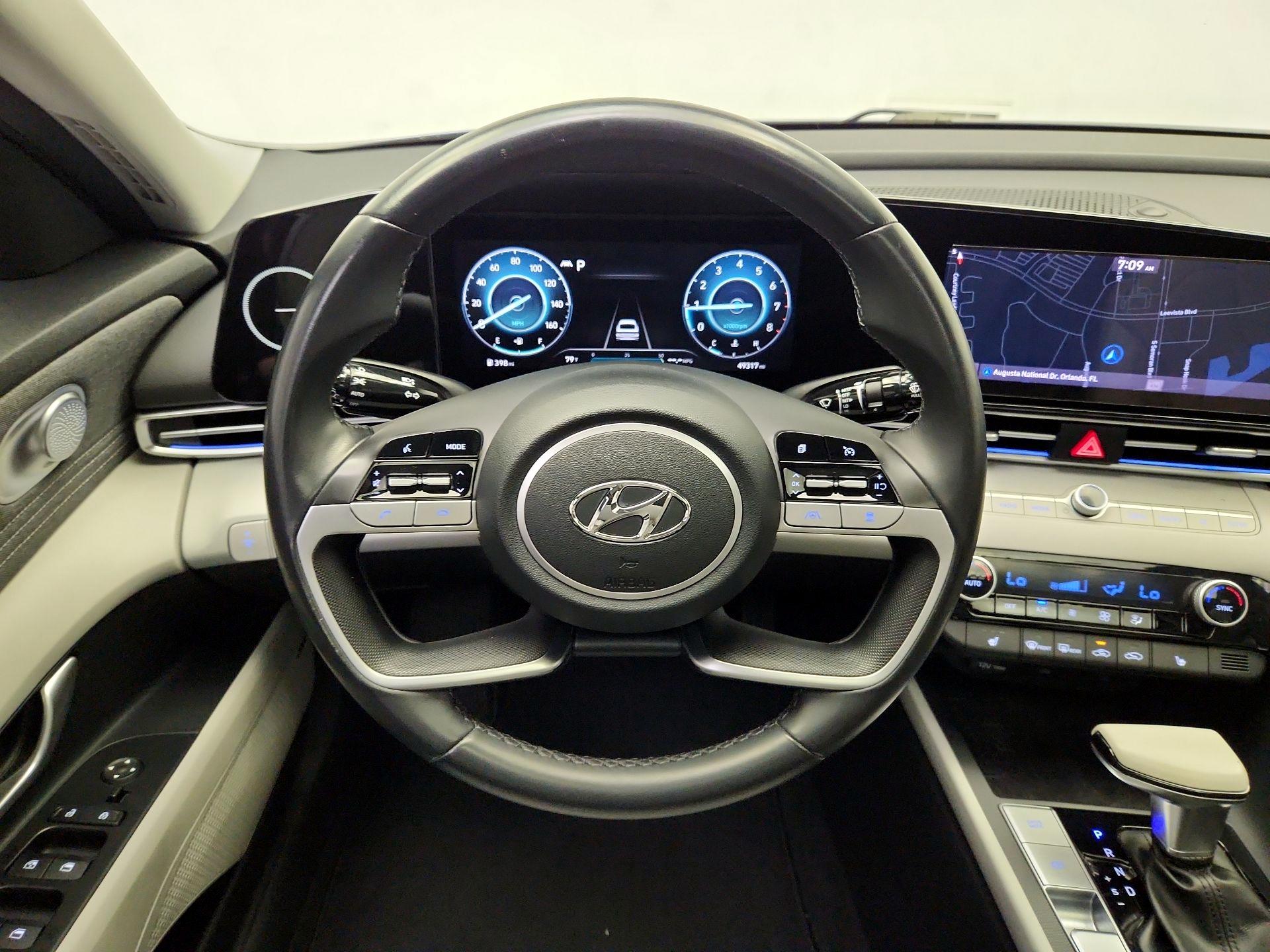 Thumbnail: 2021 Hyundai Elantra - 10