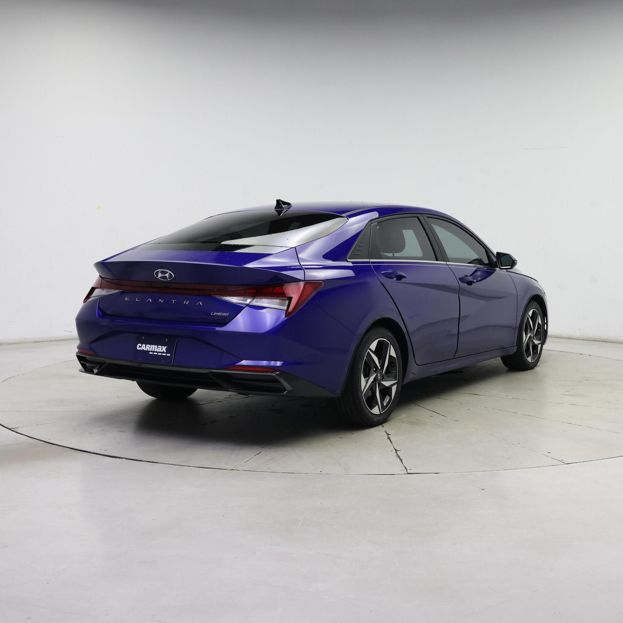 Thumbnail: 2021 Hyundai Elantra - 8