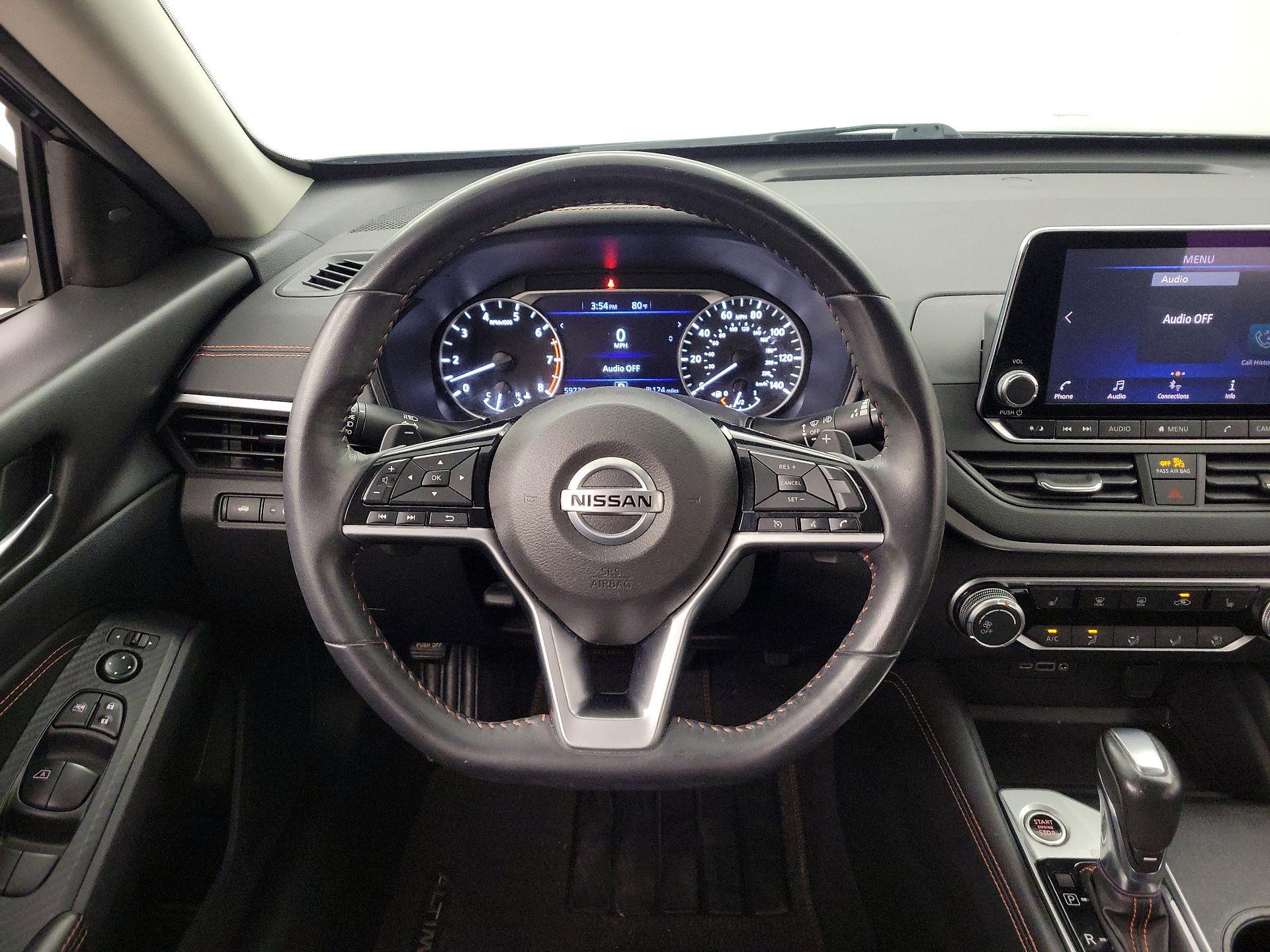 Thumbnail: 2020 Nissan Altima - 10
