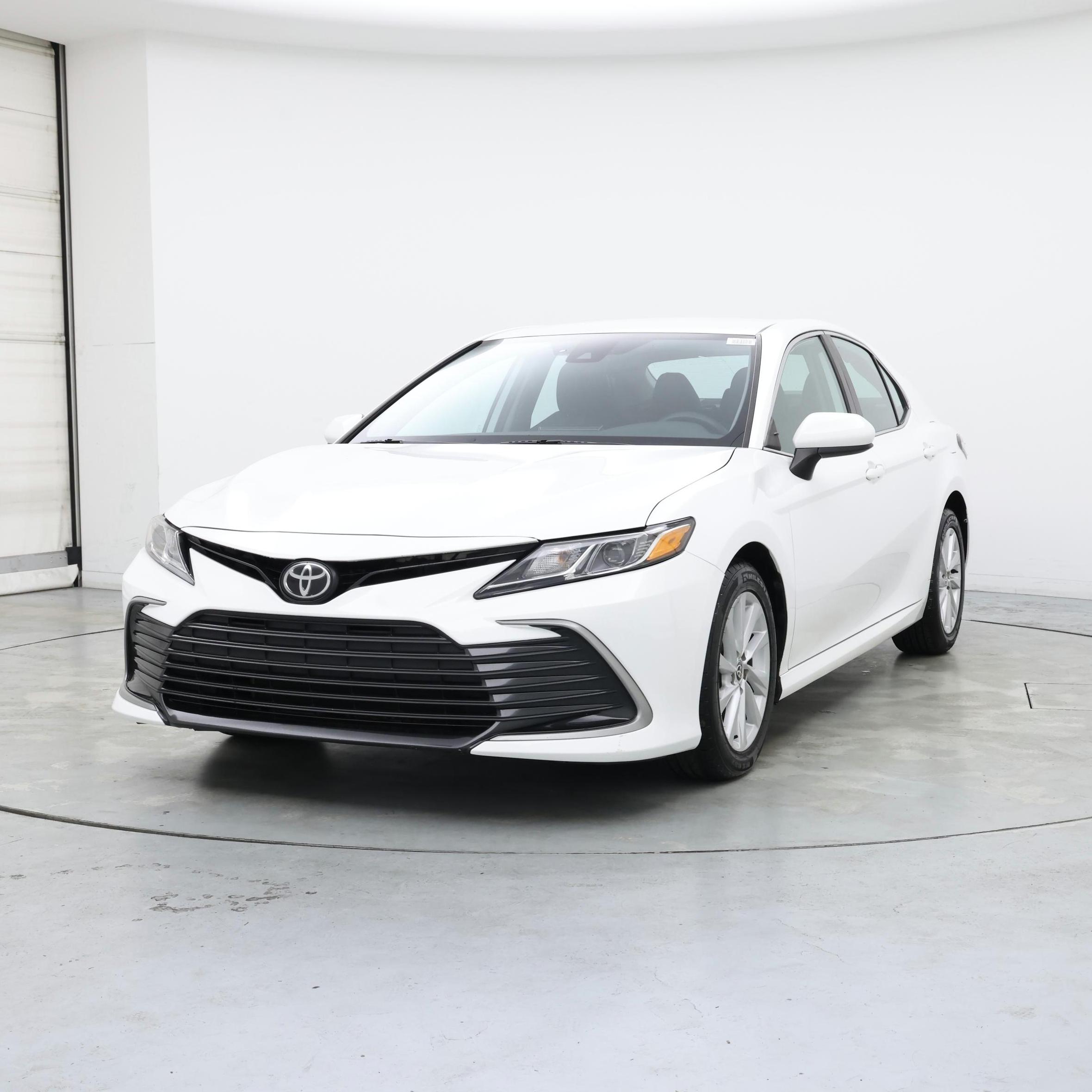 Thumbnail: 2021 Toyota Camry - 4