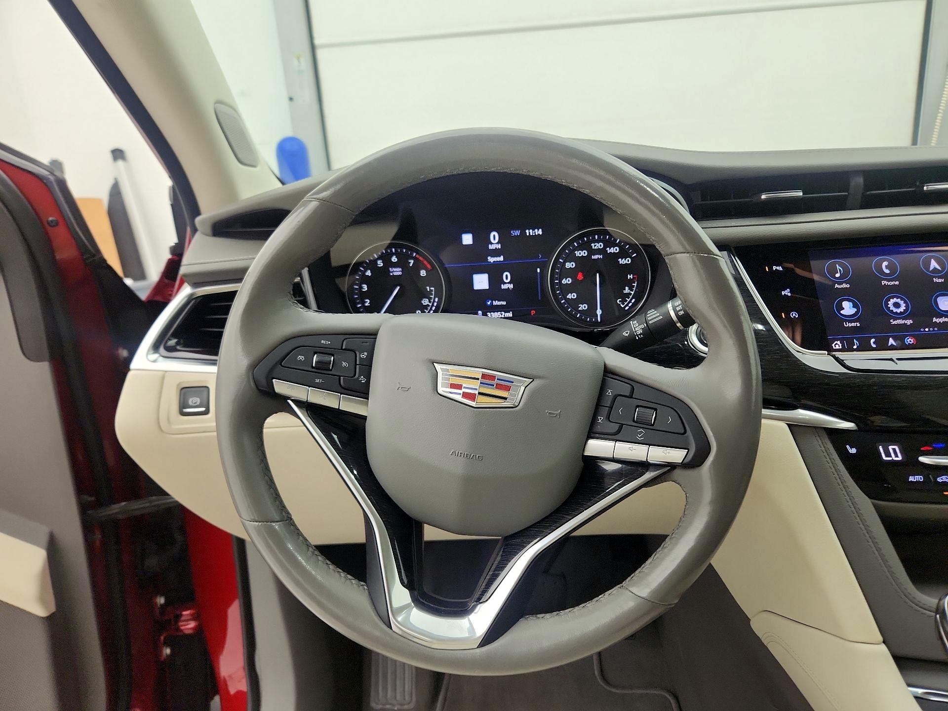 Thumbnail: 2021 Cadillac XT6 - 10