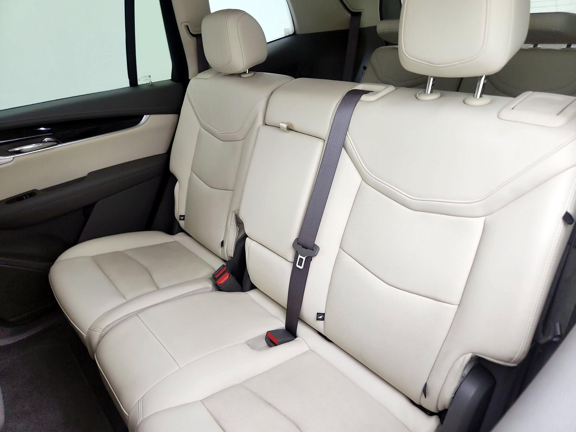 Thumbnail: 2021 Cadillac XT6 - 19