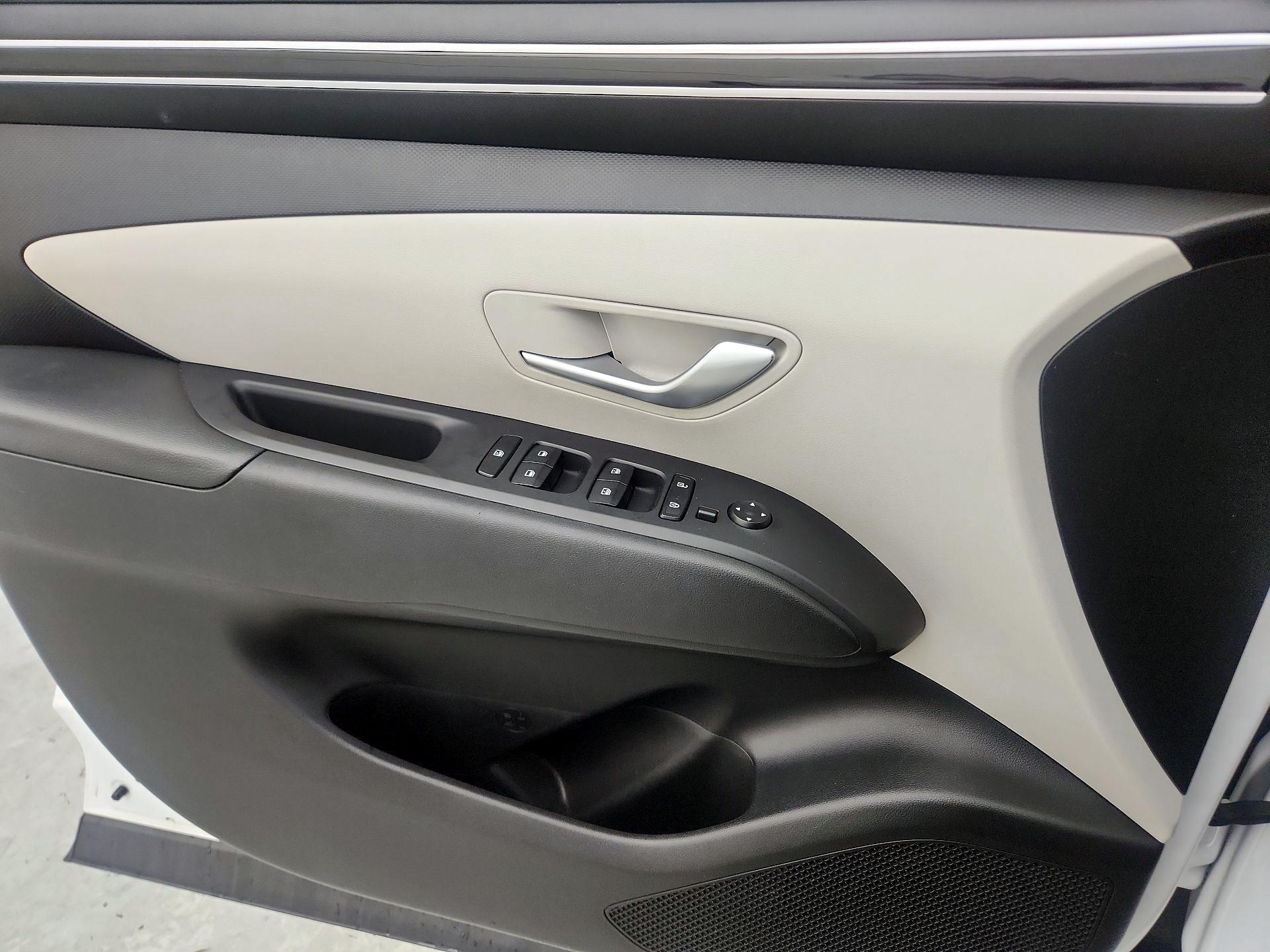 Thumbnail: 2022 Hyundai Tucson - 12