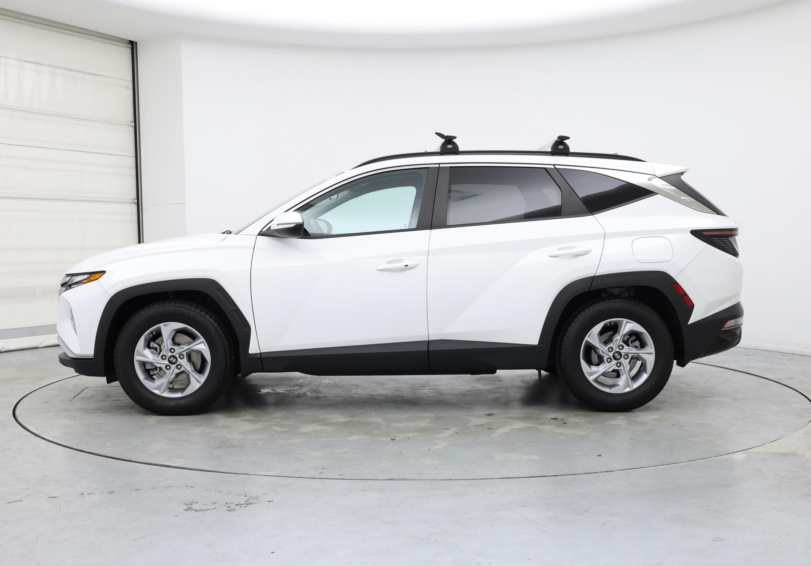 Thumbnail: 2022 Hyundai Tucson - 3