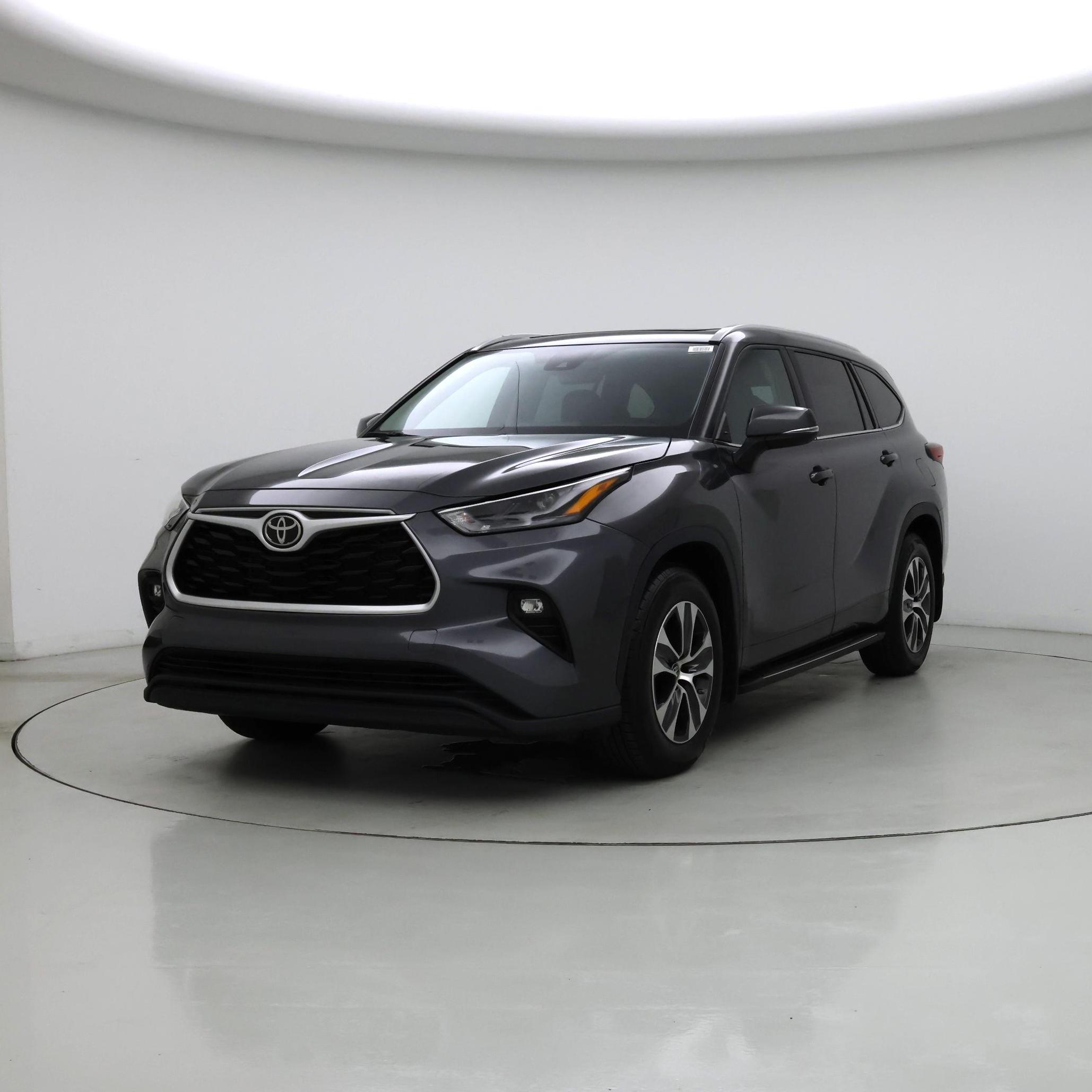 Thumbnail: 2022 Toyota Highlander - 4