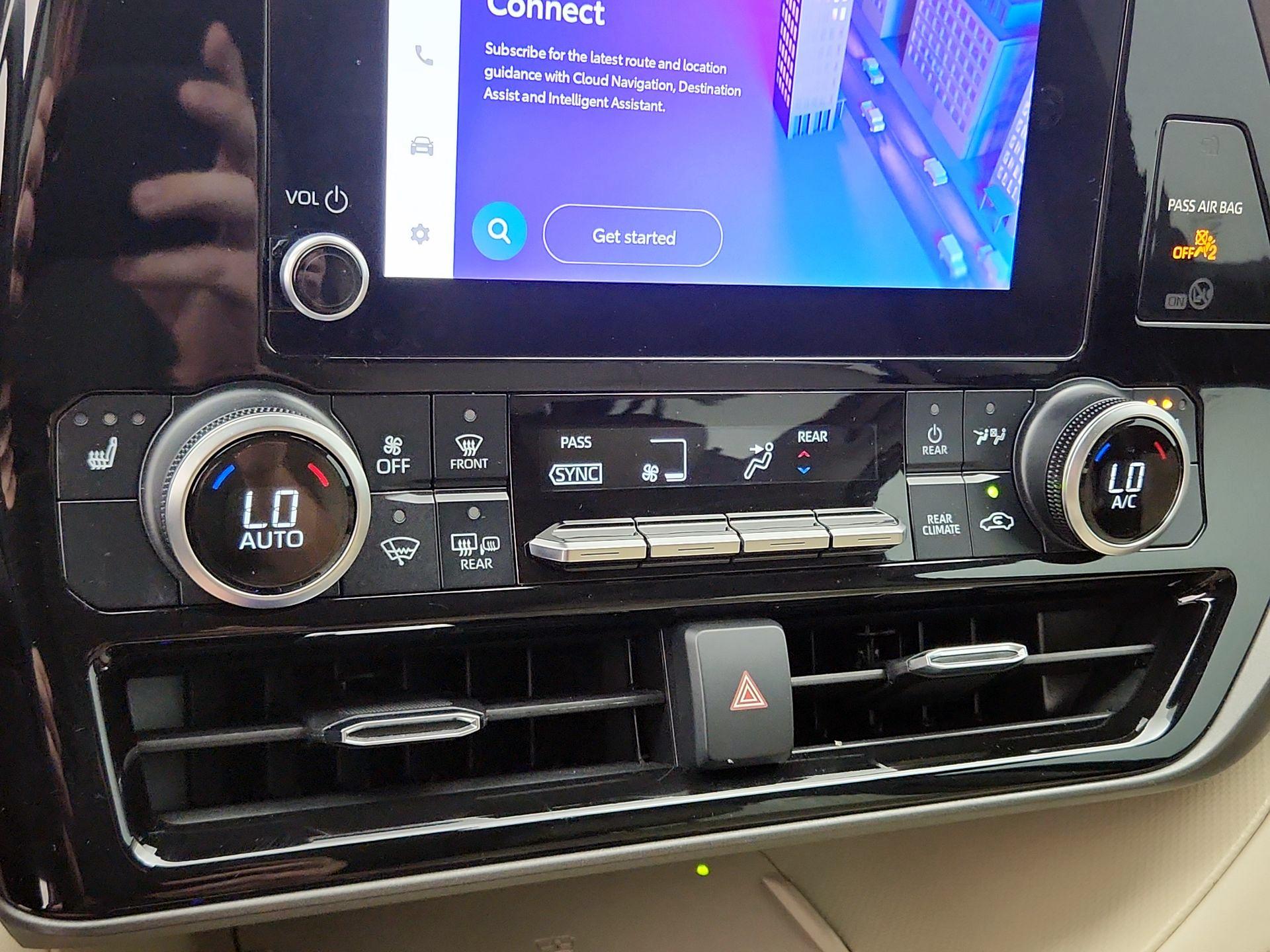 Thumbnail: 2023 Toyota Highlander - 16