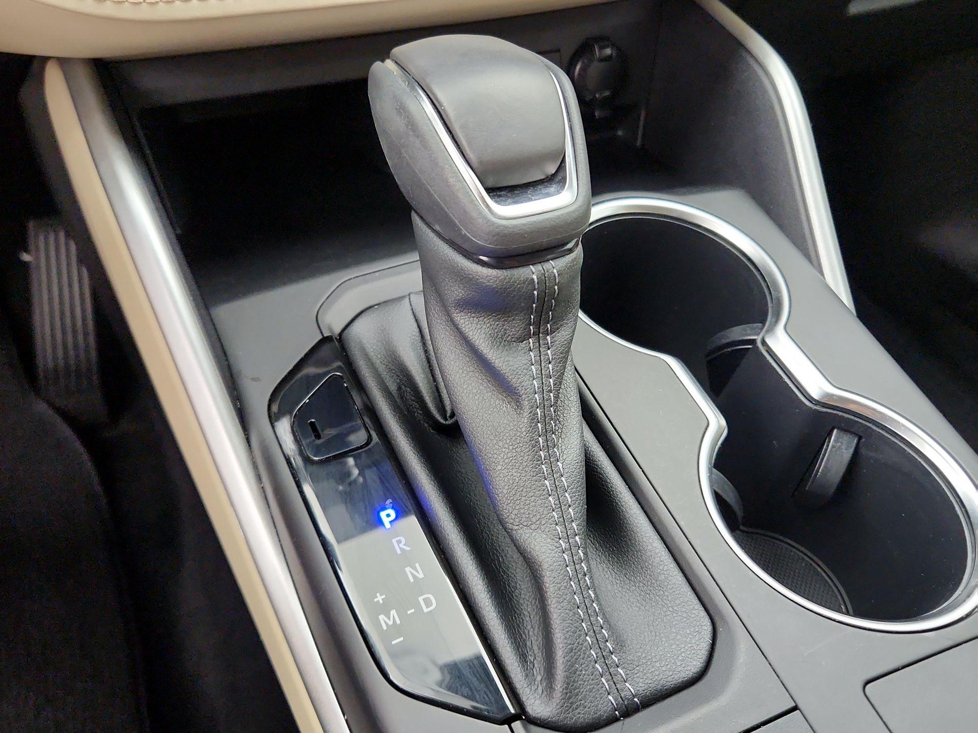 Thumbnail: 2023 Toyota Highlander - 17
