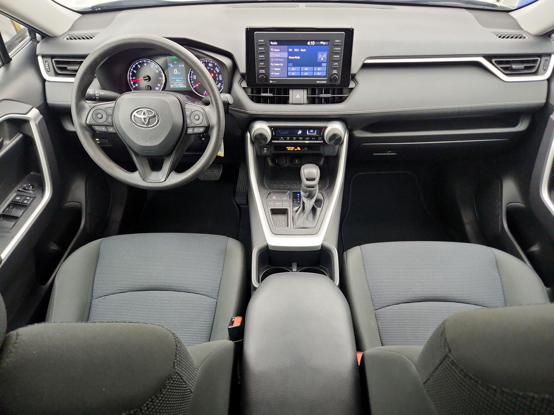 Thumbnail: 2022 Toyota RAV4 - 9