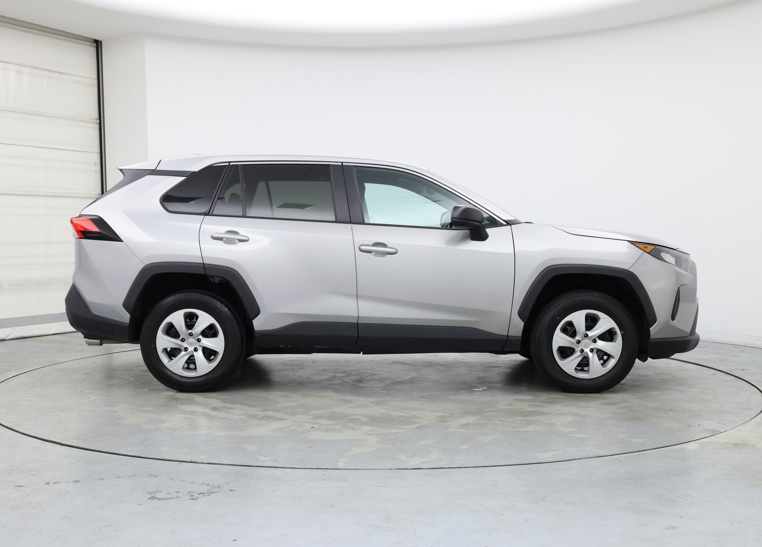 Thumbnail: 2022 Toyota RAV4 - 7