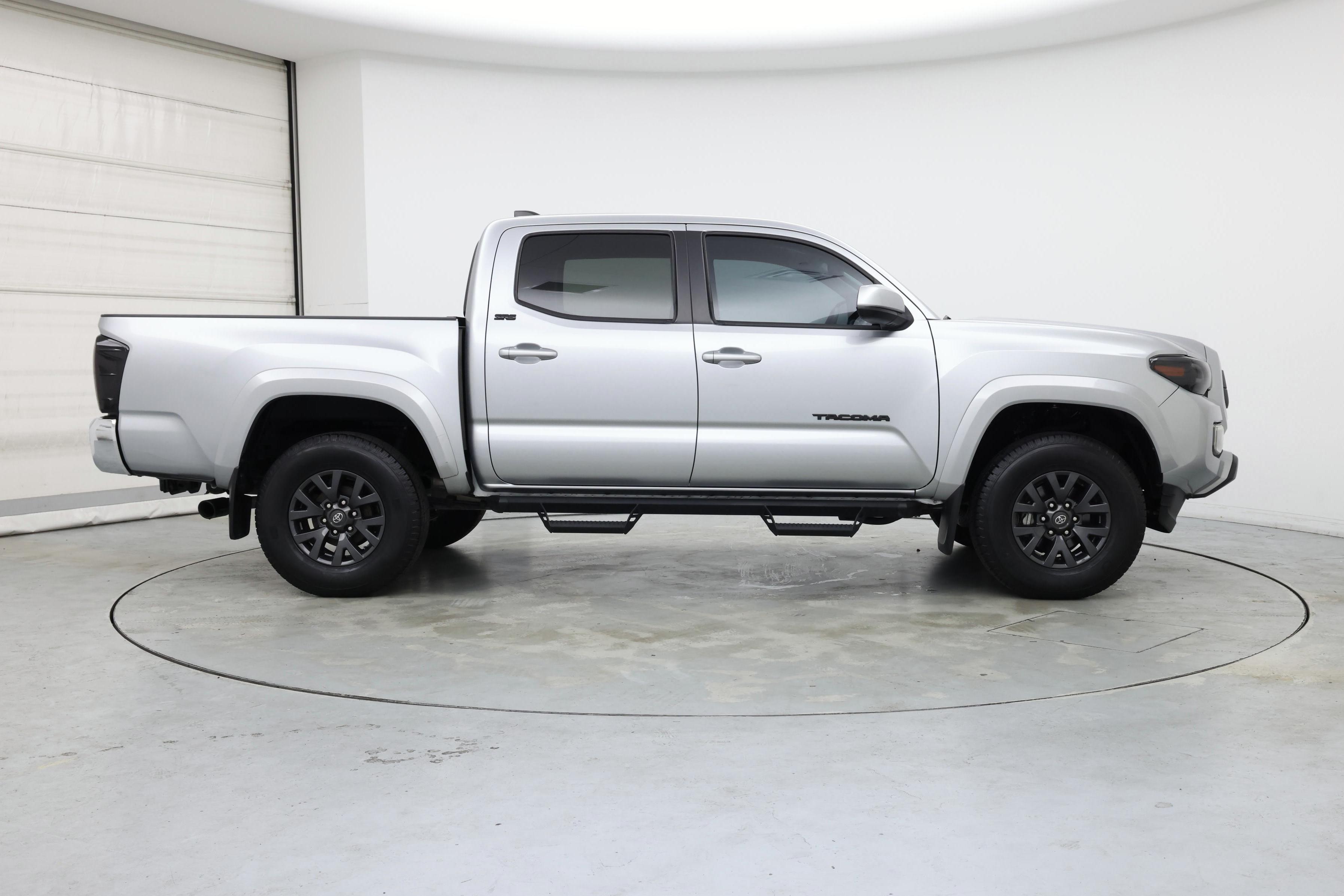 Thumbnail: 2022 Toyota Tacoma - 7