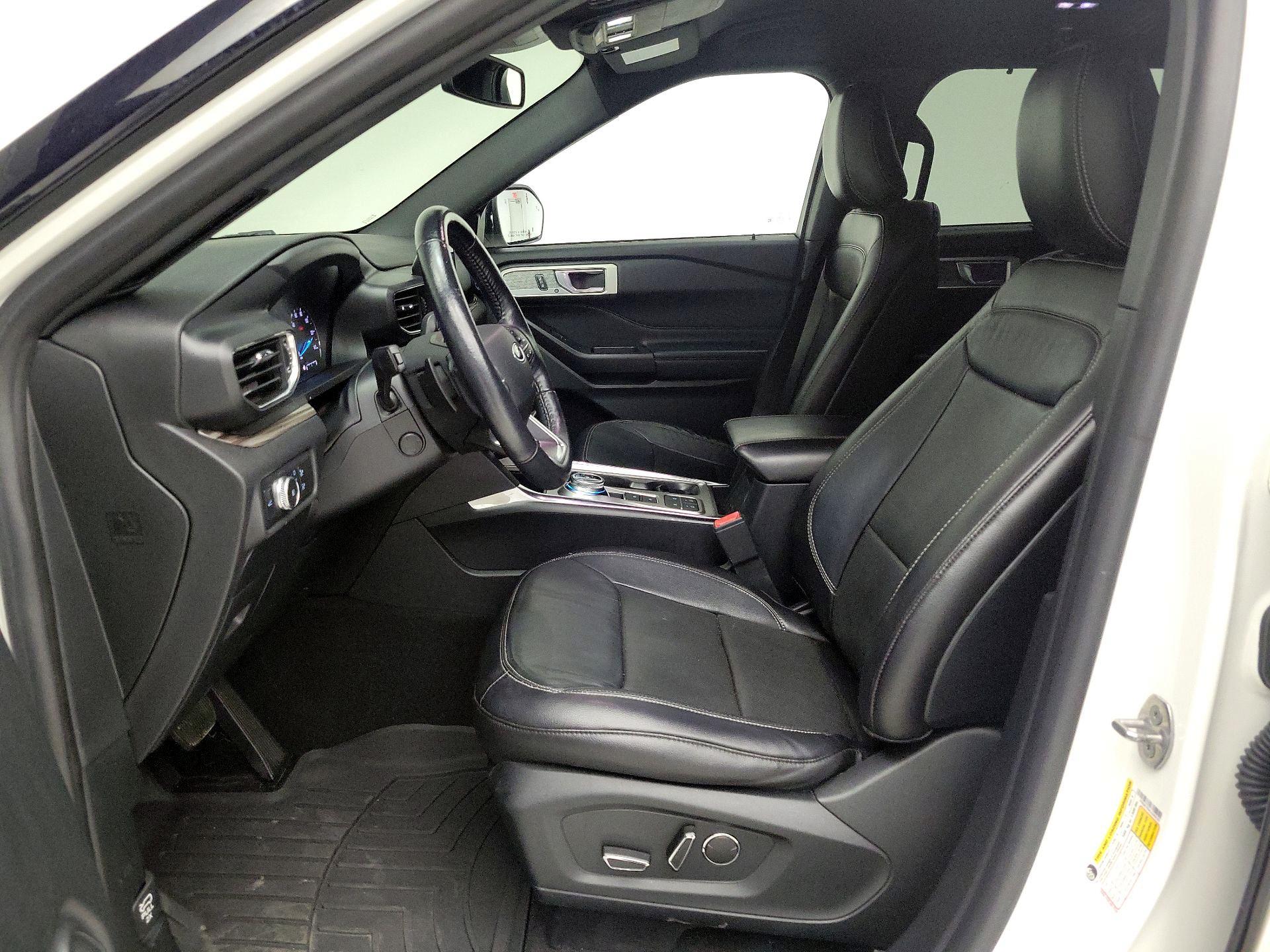 Thumbnail: 2020 Ford Explorer - 11