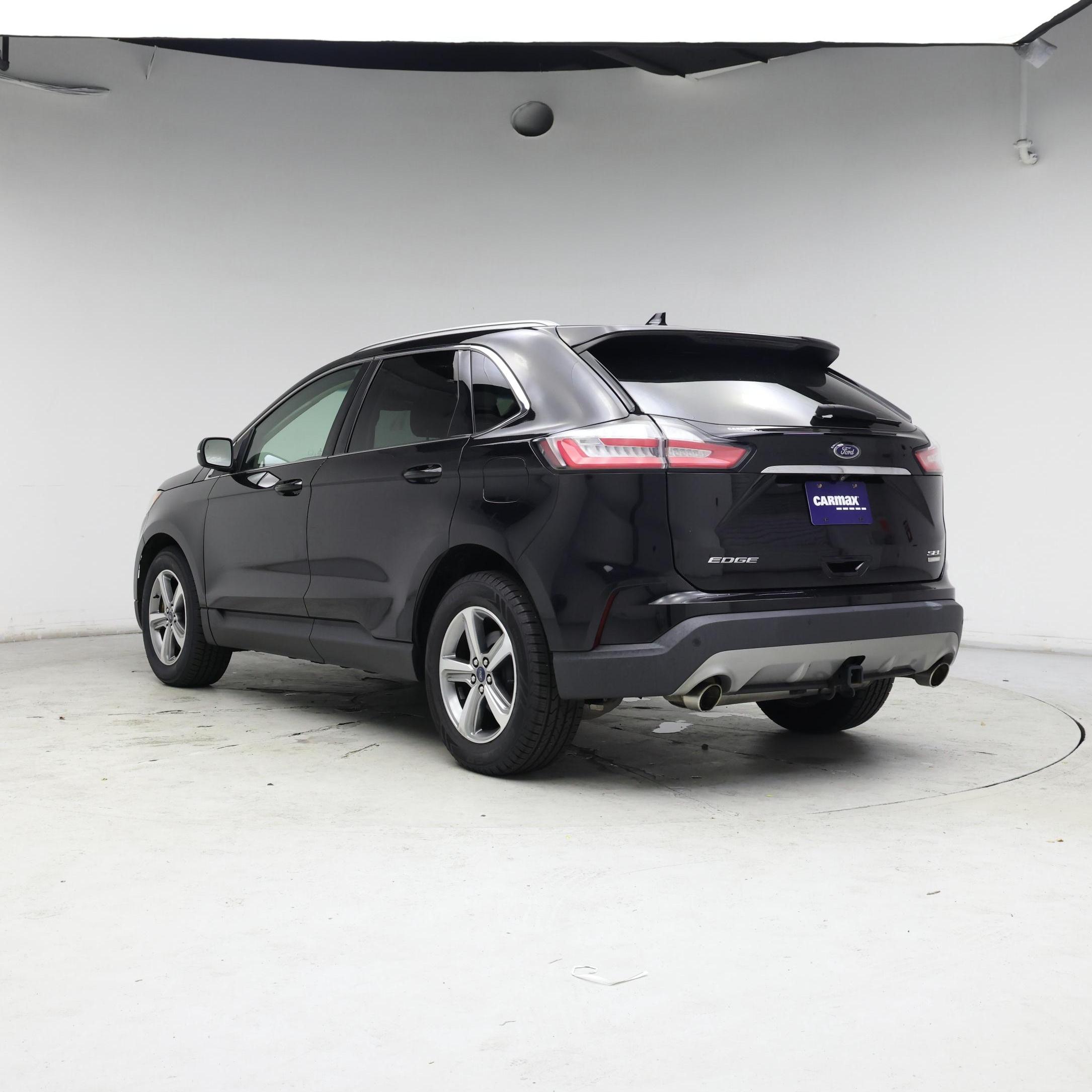 Thumbnail: 2019 Ford Edge - 2