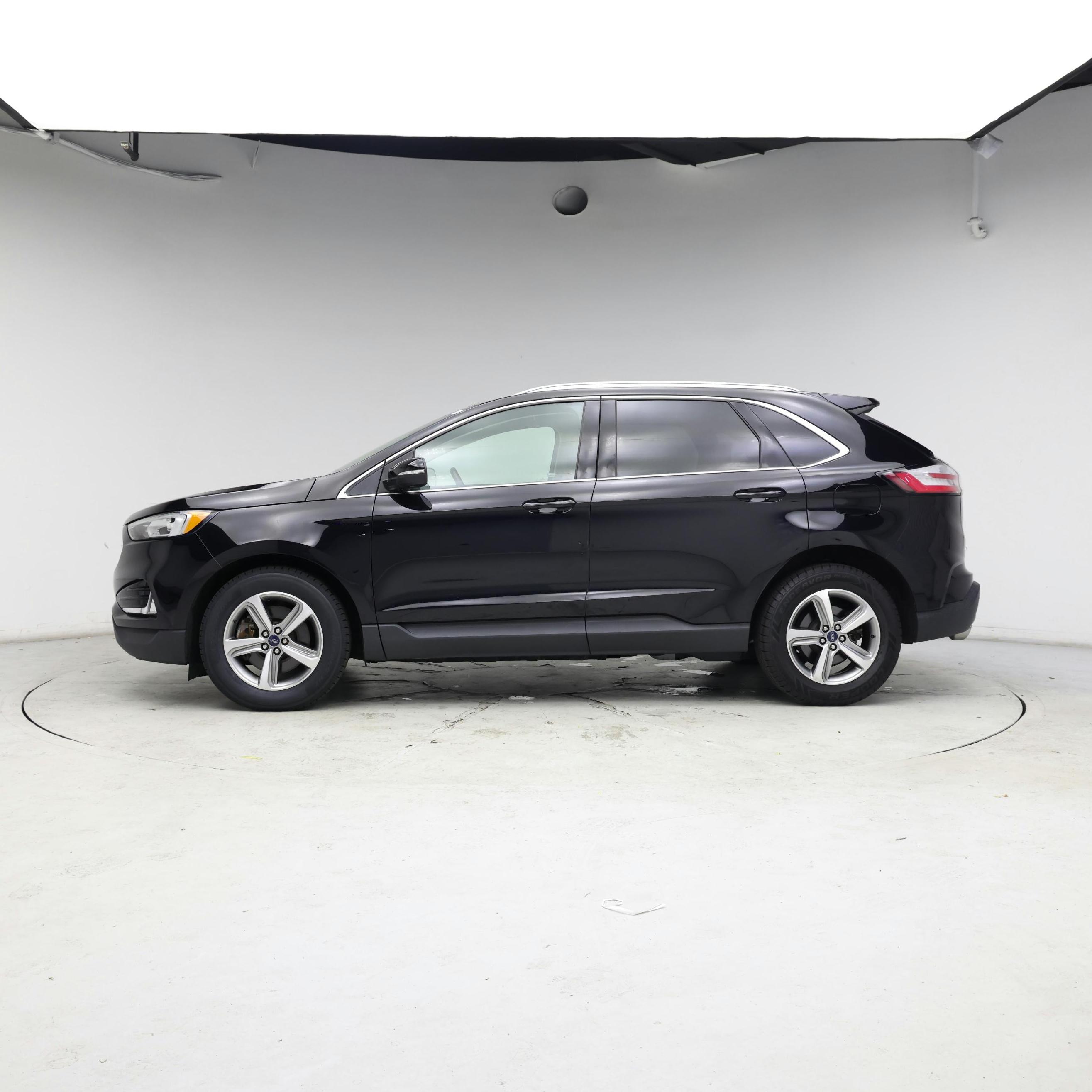 Thumbnail: 2019 Ford Edge - 3
