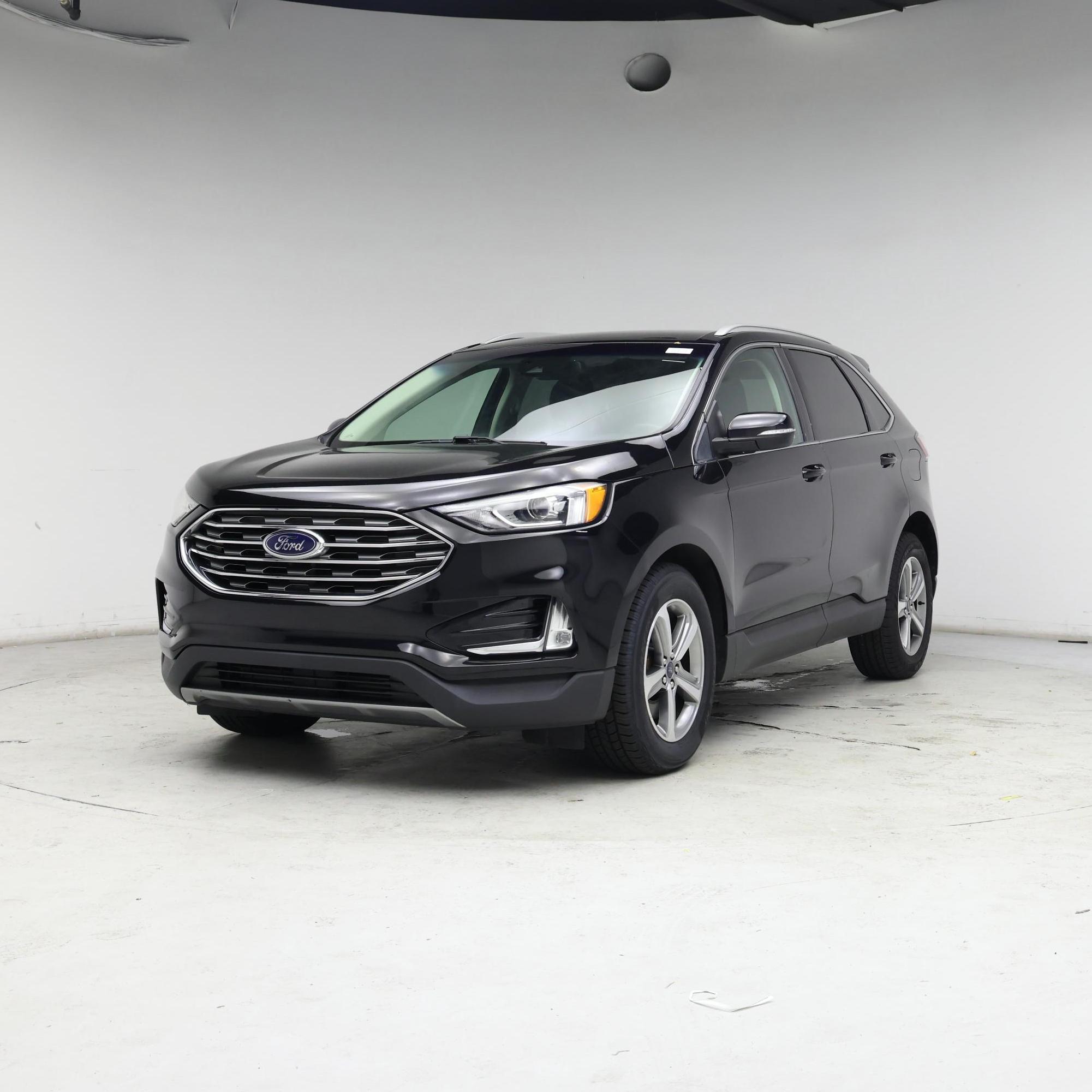 Thumbnail: 2019 Ford Edge - 4