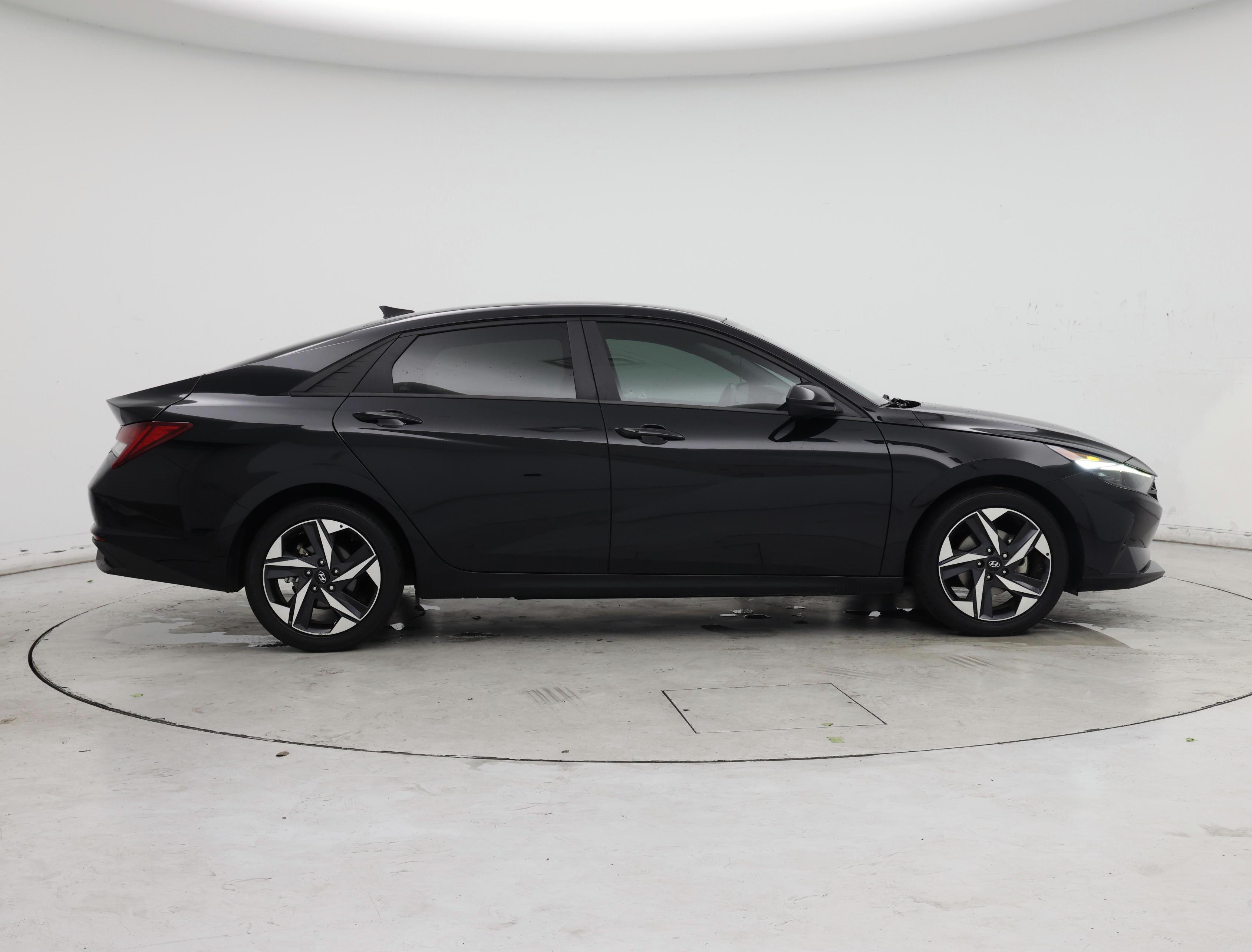 Thumbnail: 2023 Hyundai Elantra - 7