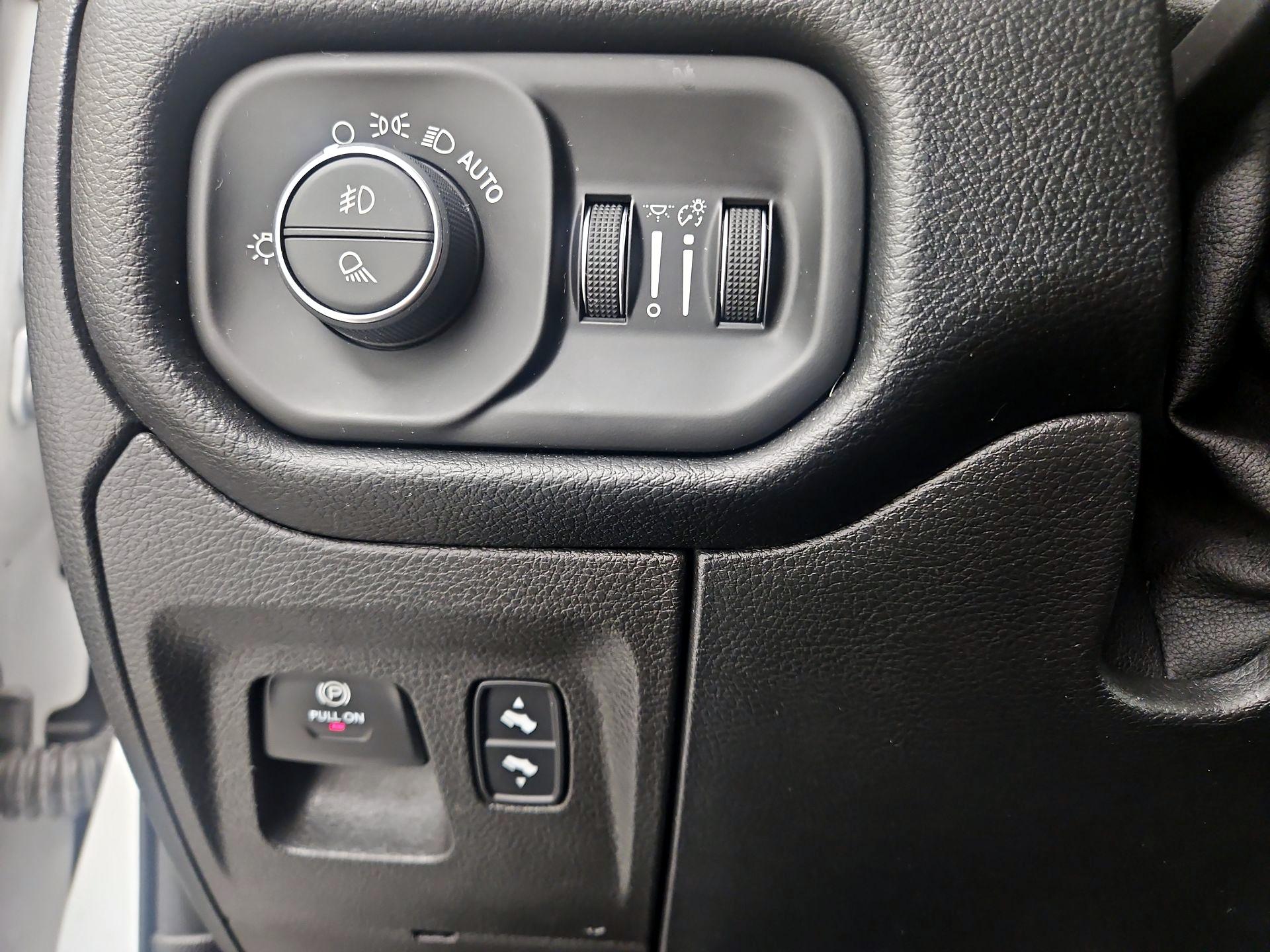 Thumbnail: 2022 RAM 1500 - 13