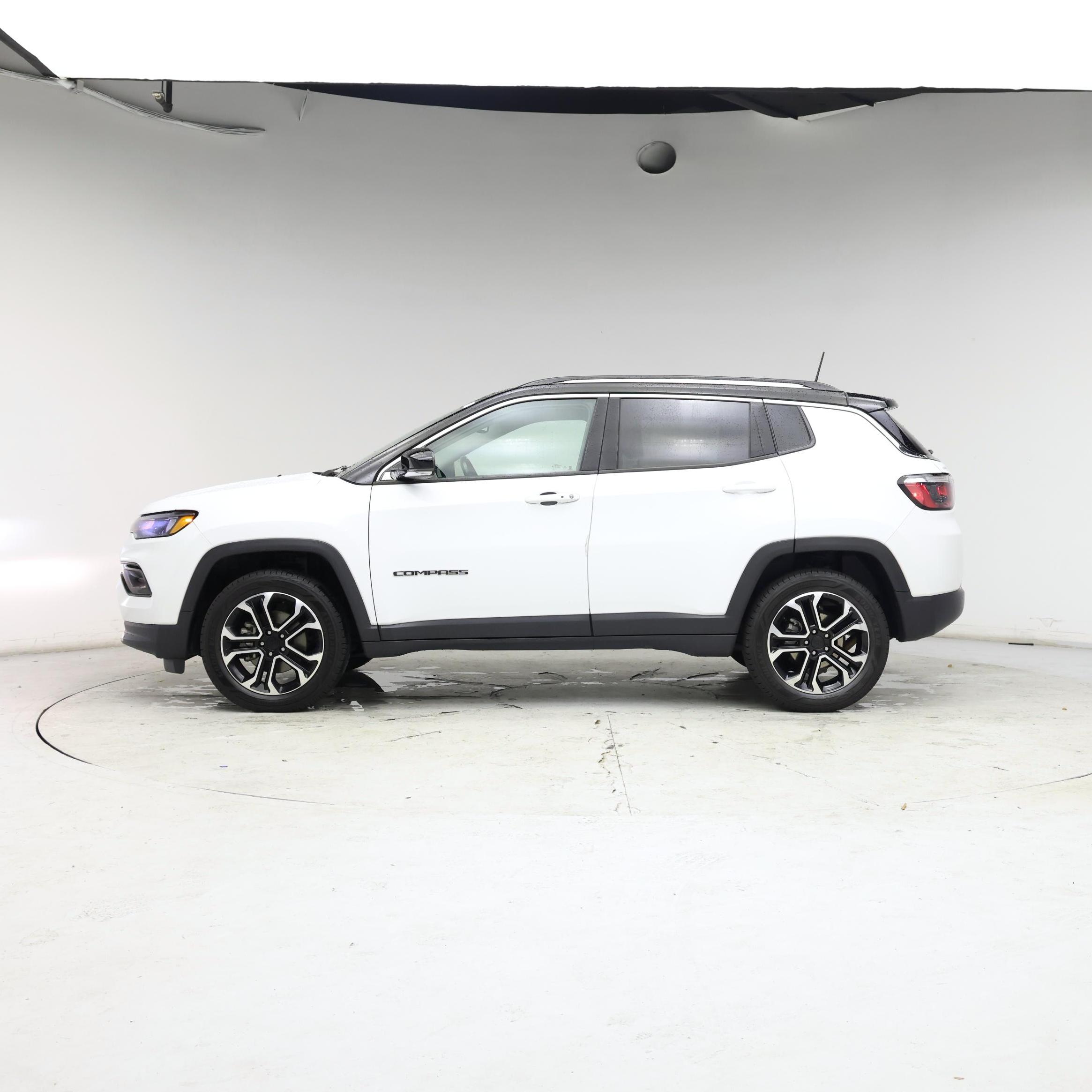 Thumbnail: 2022 Jeep Compass - 3