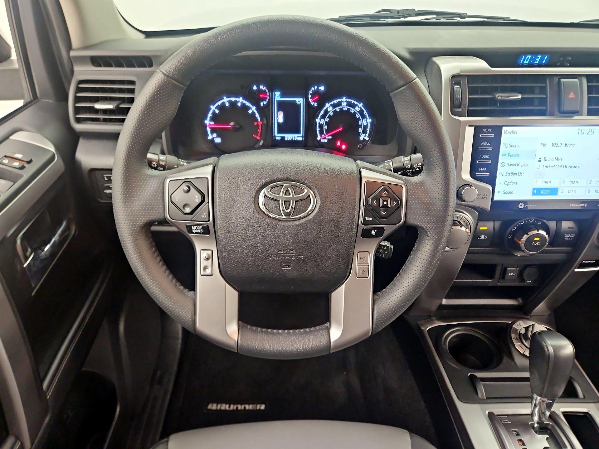 Thumbnail: 2021 Toyota 4Runner - 10