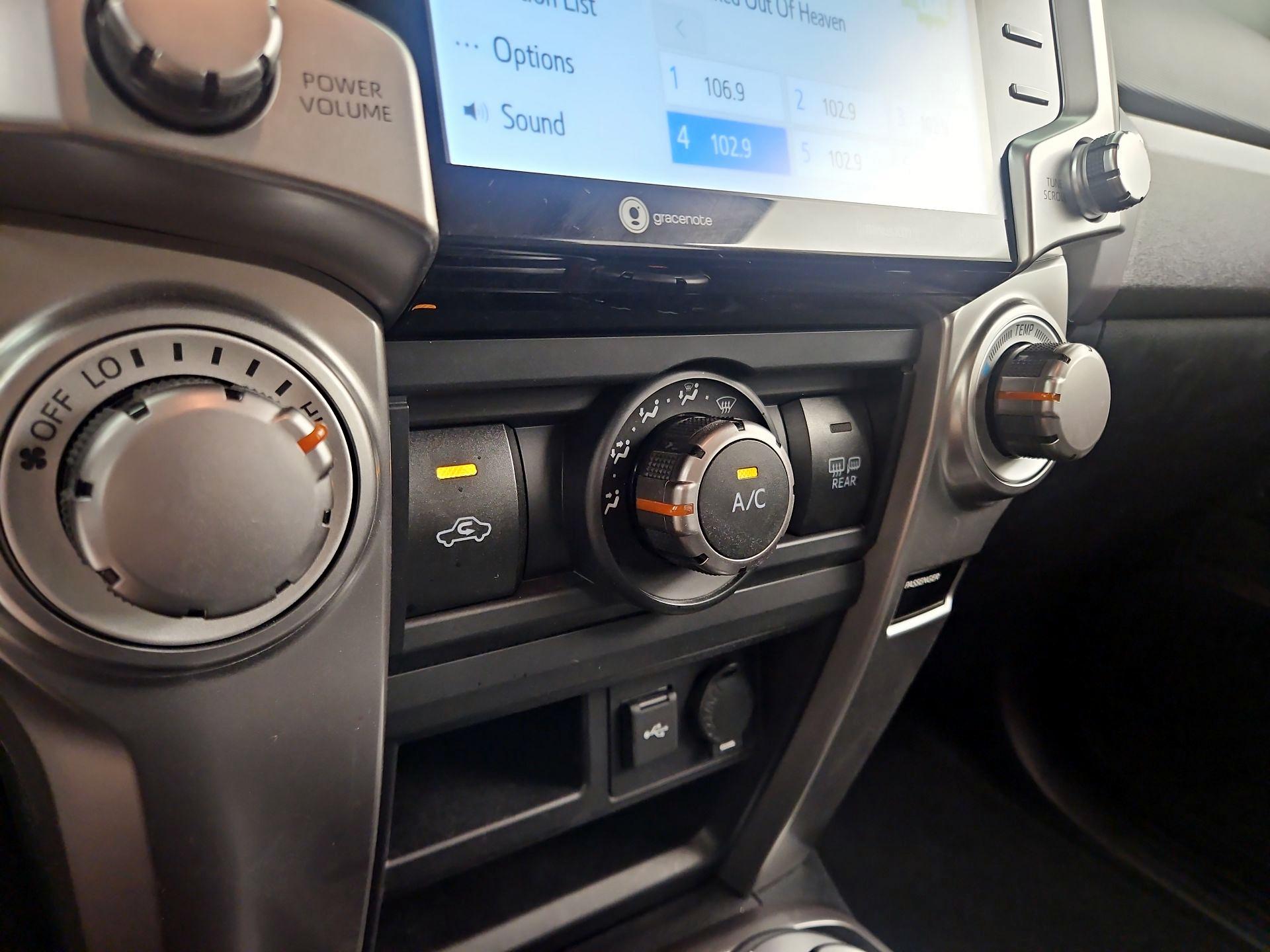 Thumbnail: 2021 Toyota 4Runner - 16