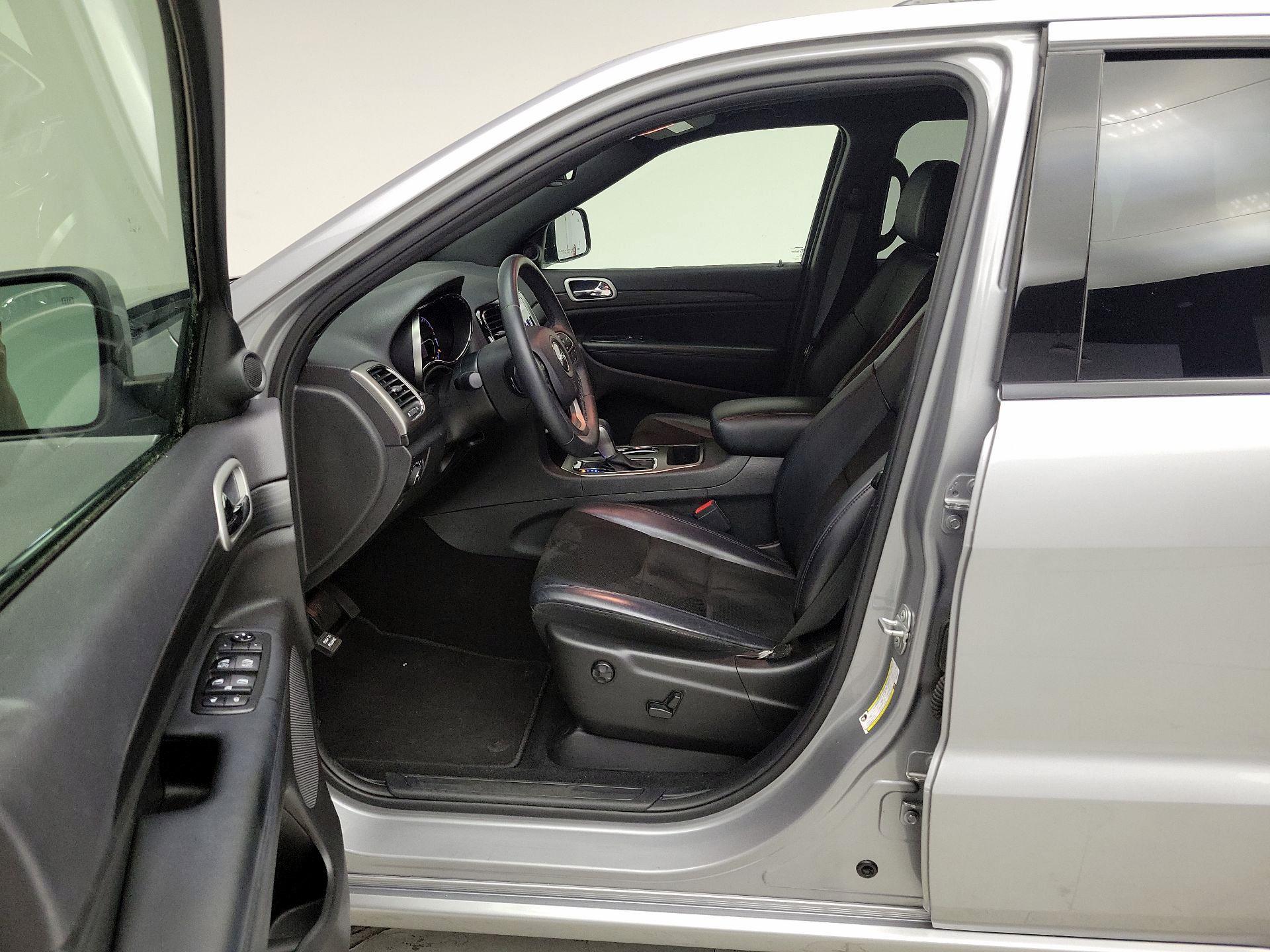 Thumbnail: 2019 Jeep Grand Cherokee - 11