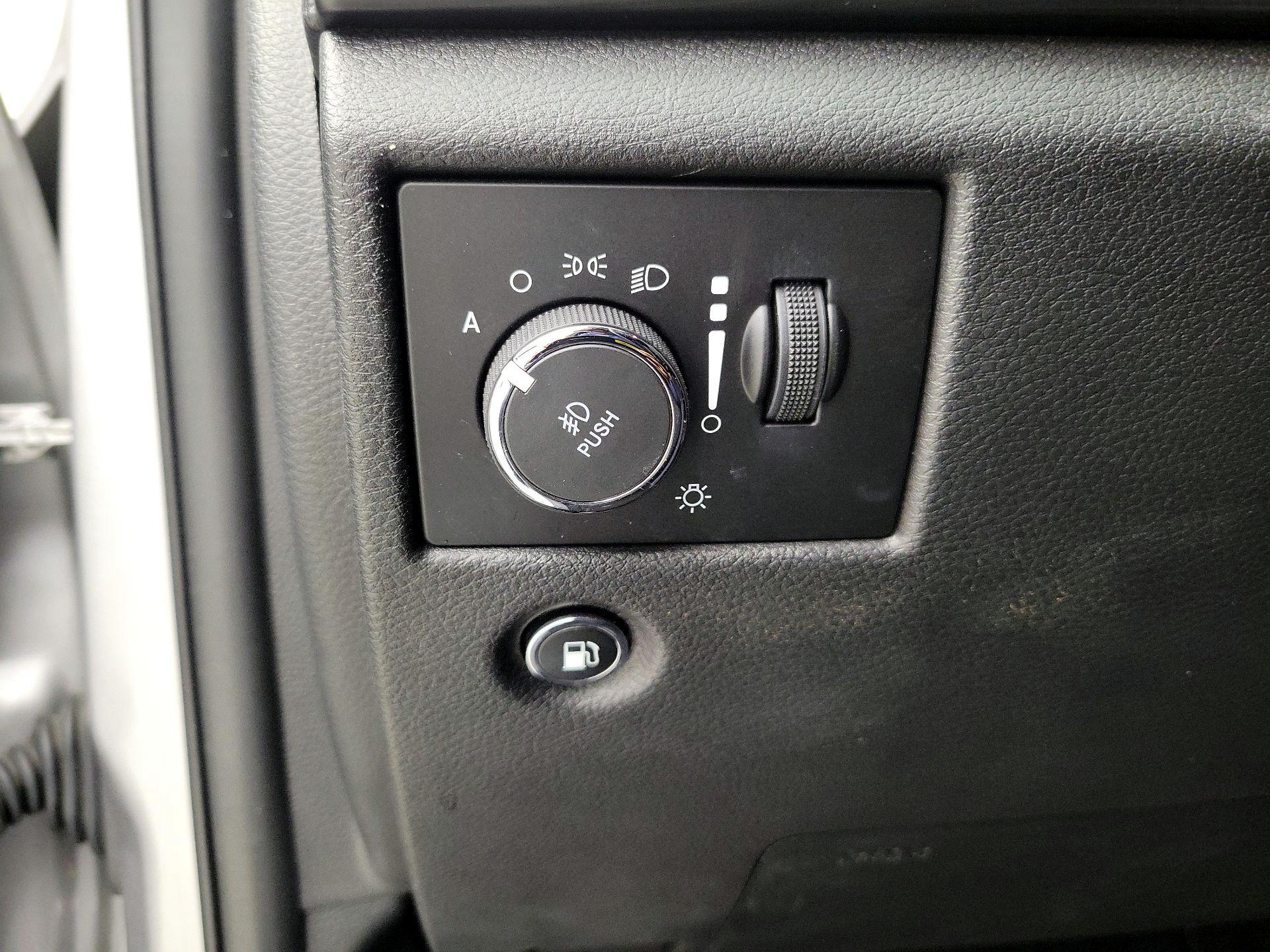Thumbnail: 2019 Jeep Grand Cherokee - 13