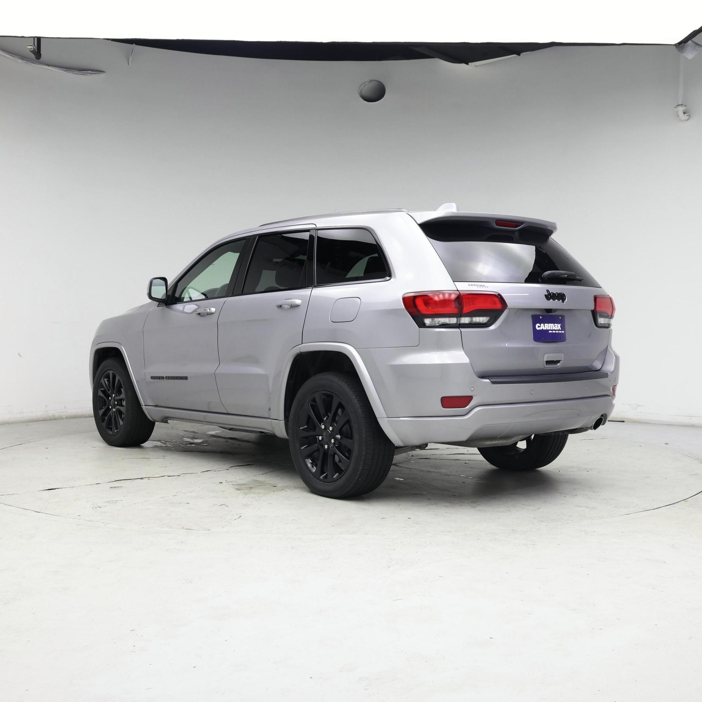 Thumbnail: 2019 Jeep Grand Cherokee - 2
