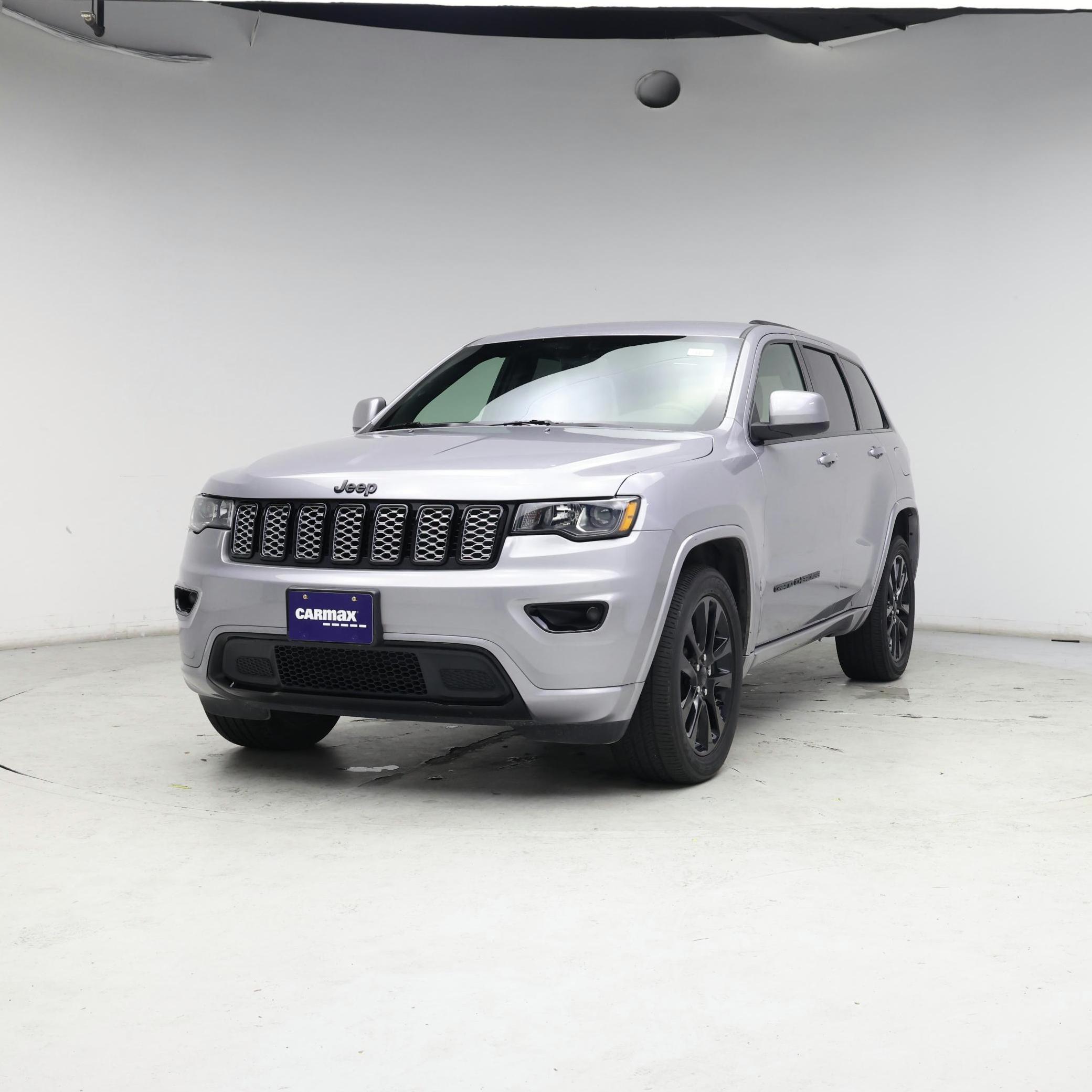 Thumbnail: 2019 Jeep Grand Cherokee - 4