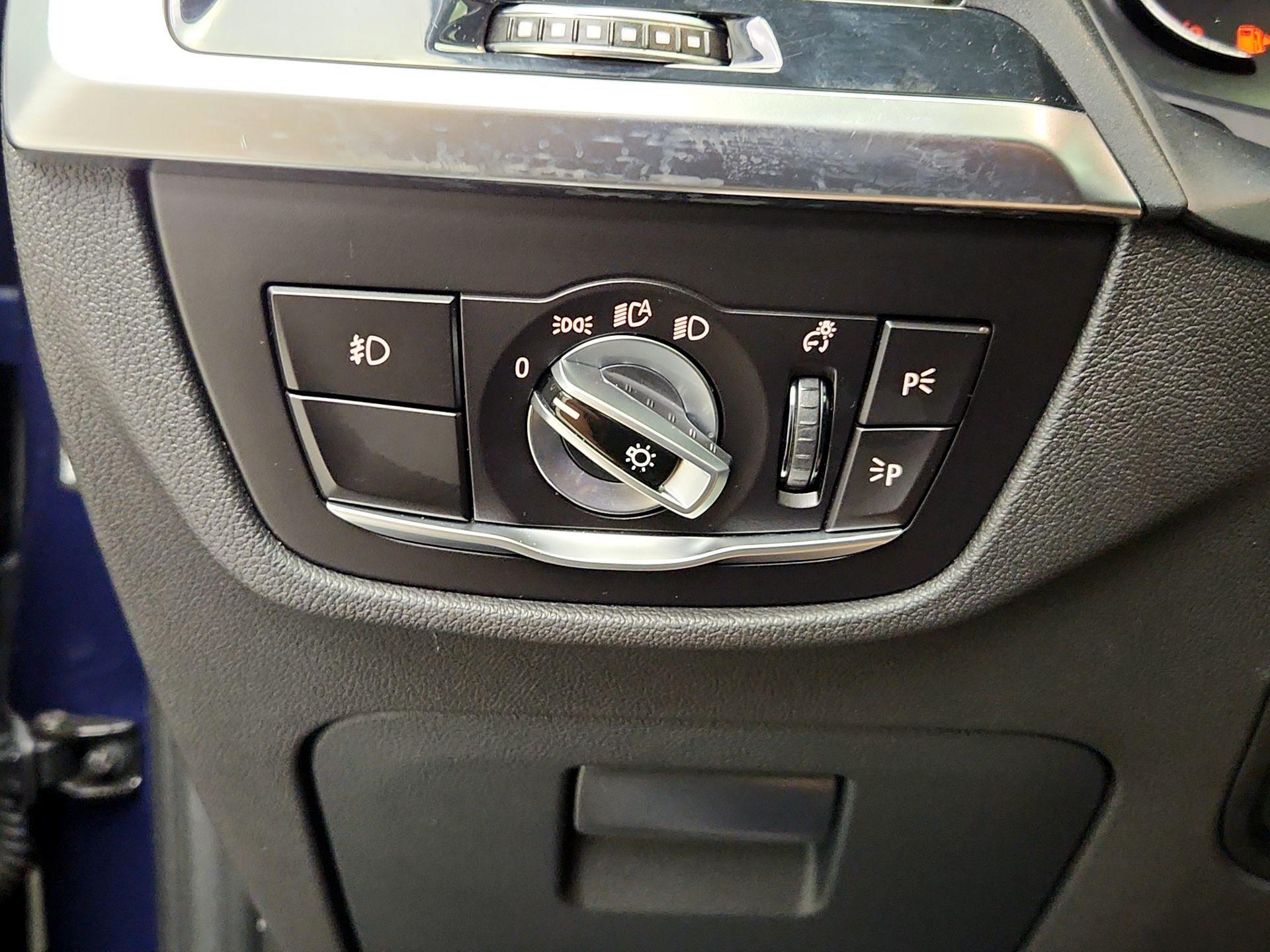 Thumbnail: 2019 BMW X3 - 13