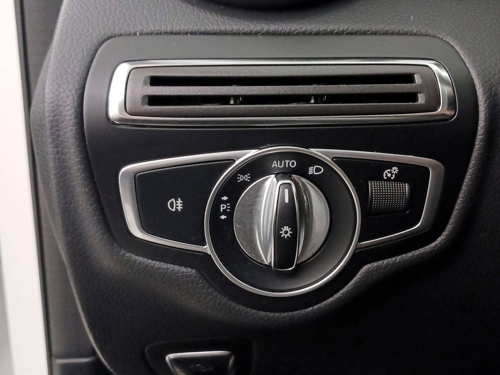 Thumbnail: 2019 Mercedes-Benz C-Class - 13