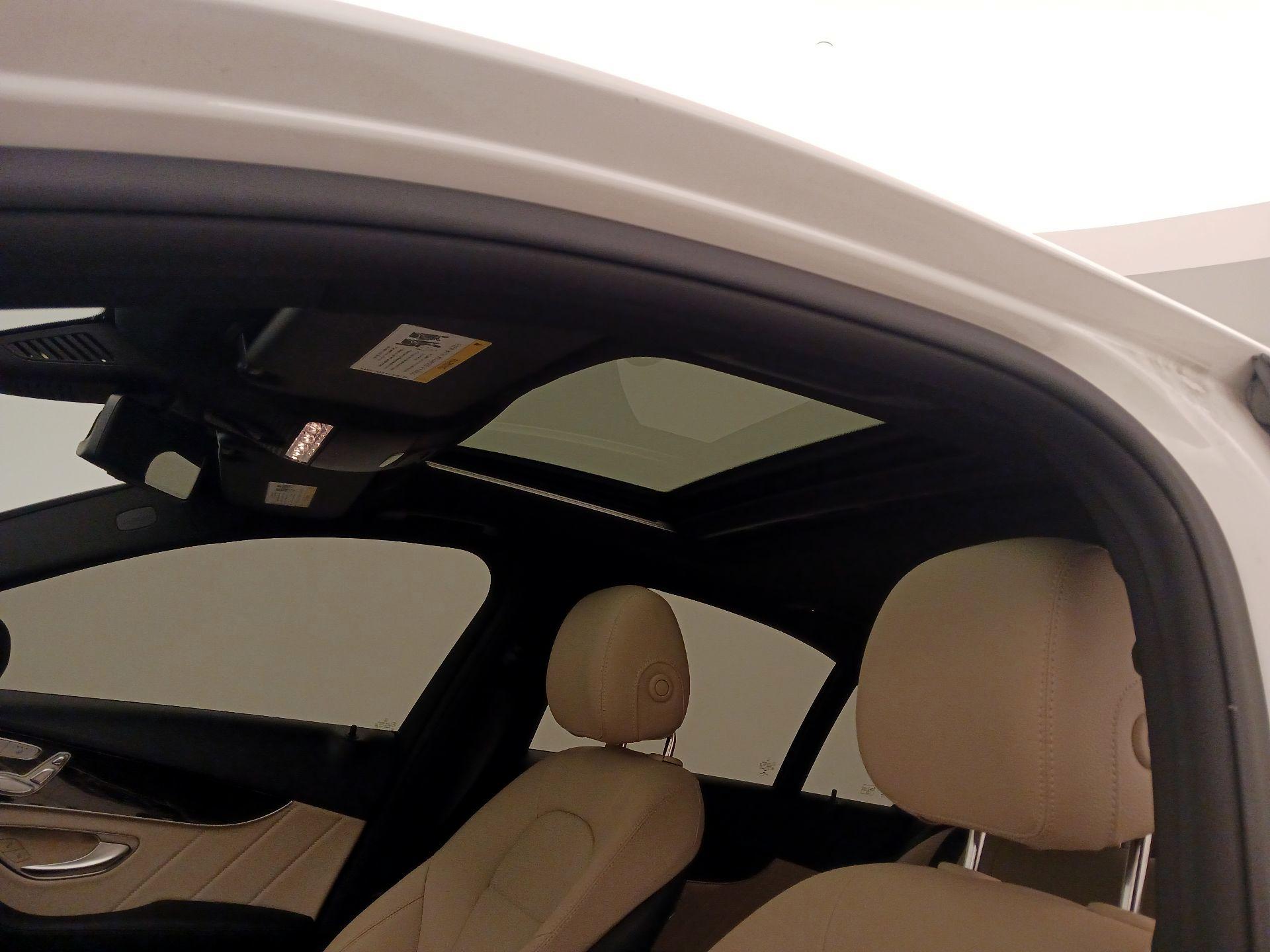 Thumbnail: 2019 Mercedes-Benz C-Class - 19