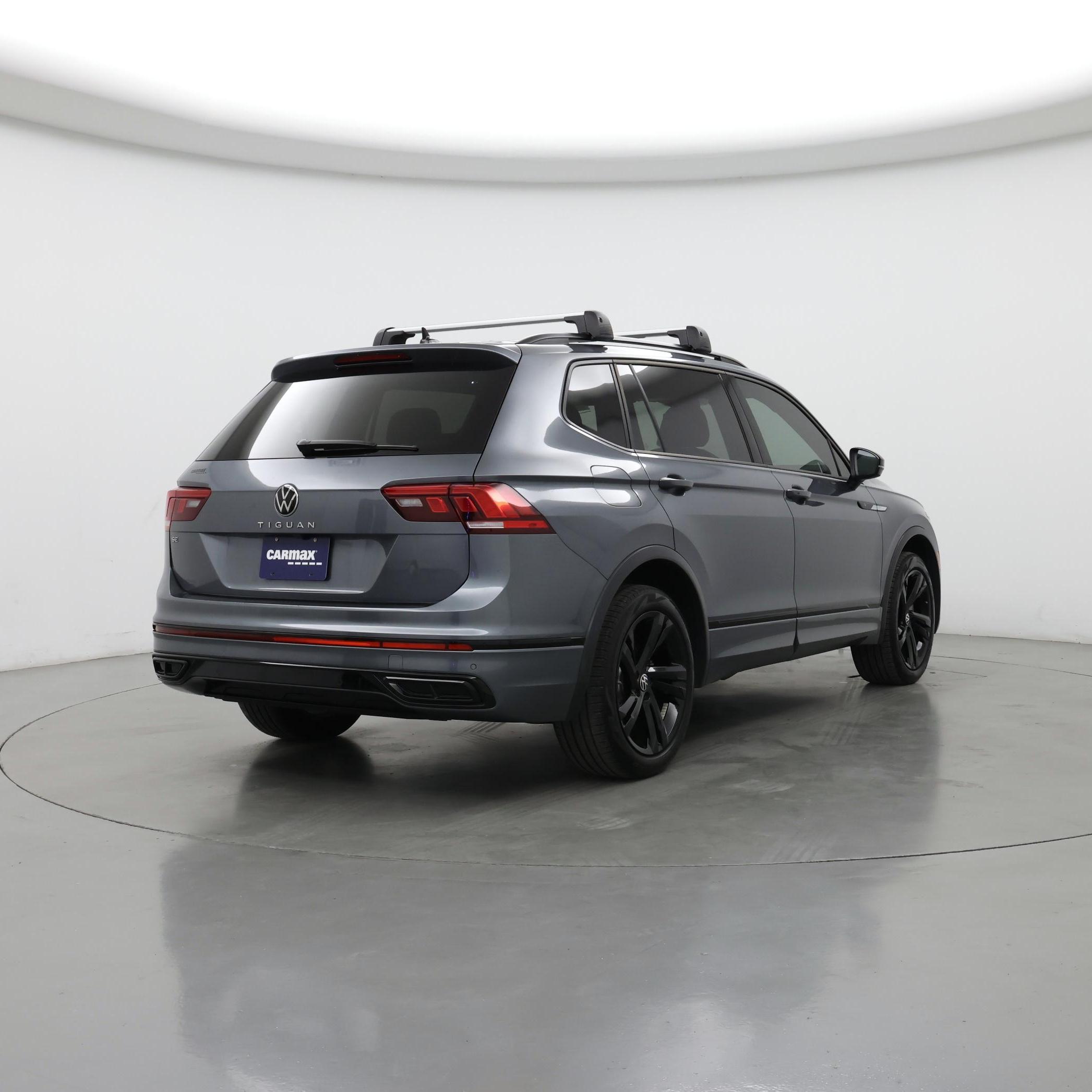 Thumbnail: 2023 Volkswagen Tiguan - 8