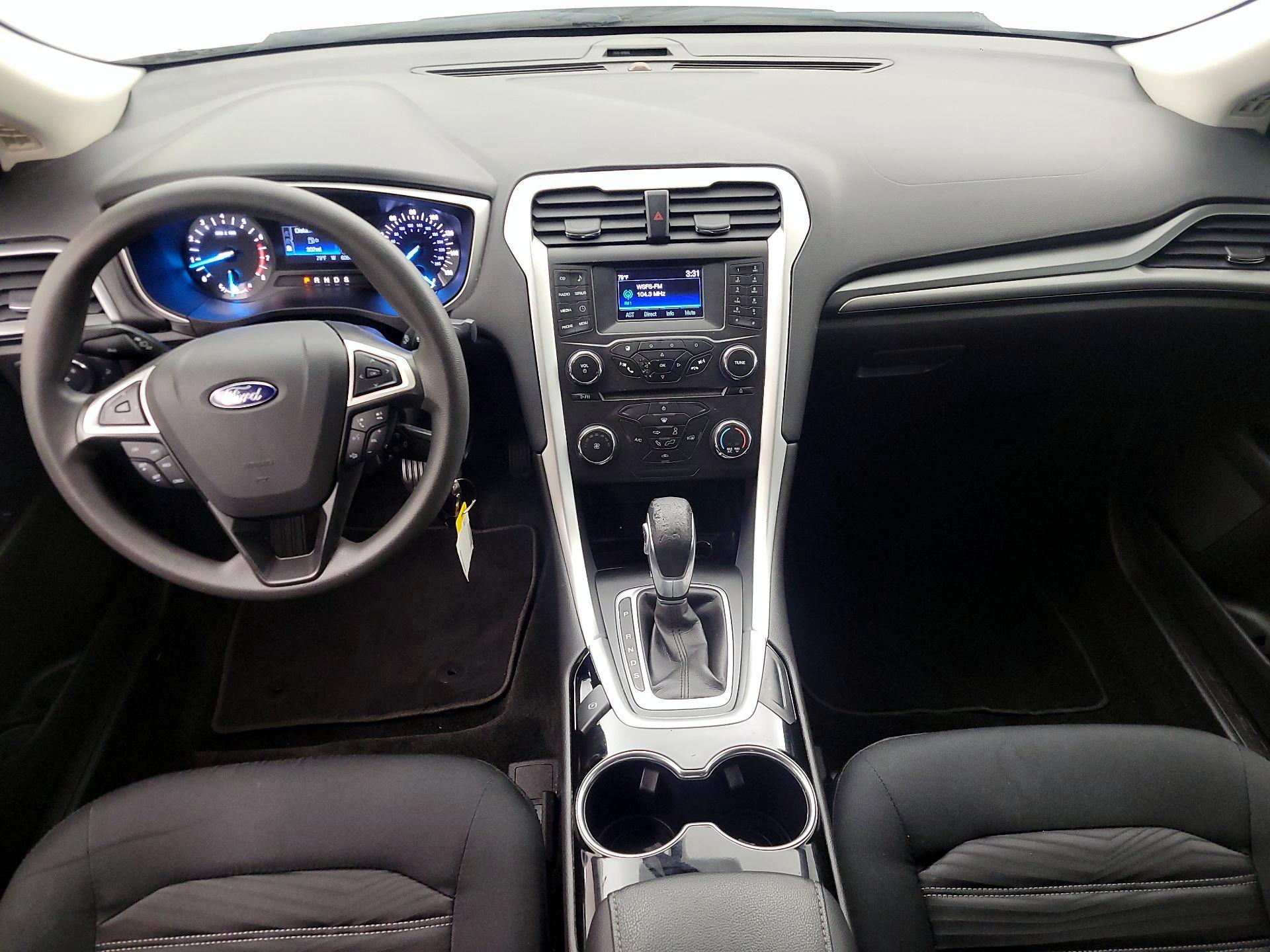 Thumbnail: 2016 Ford Fusion - 9