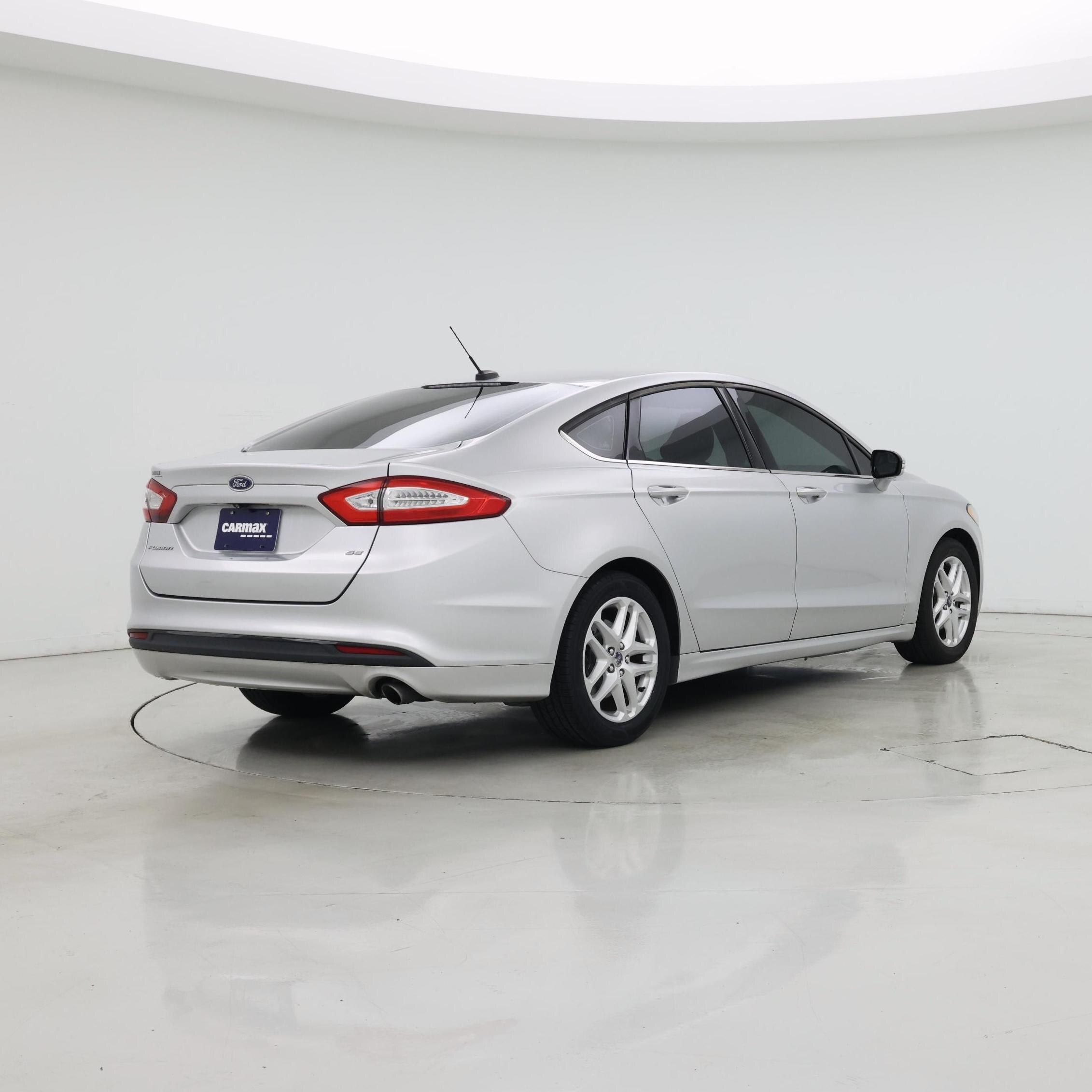 Thumbnail: 2016 Ford Fusion - 8