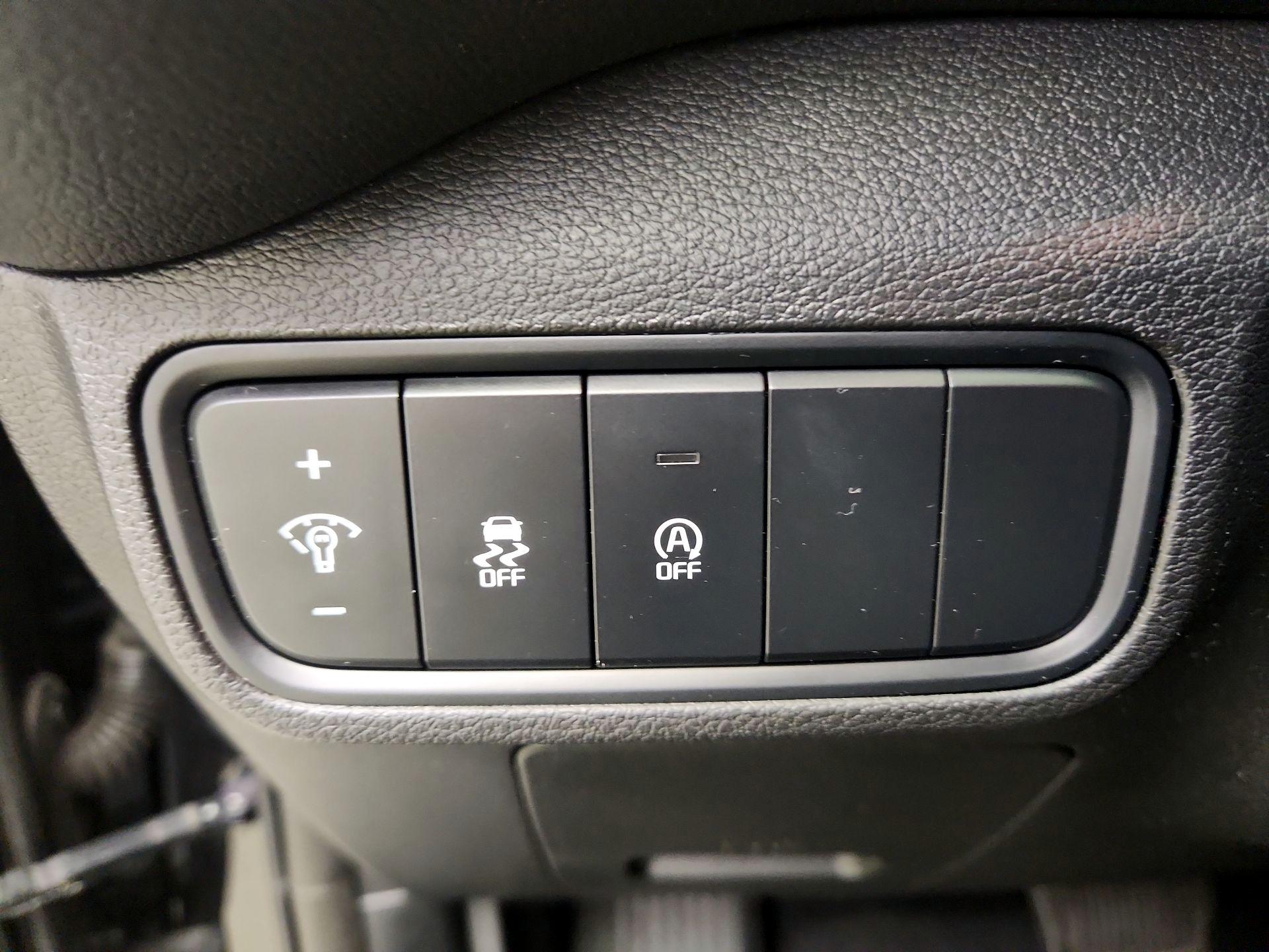Thumbnail: 2023 Kia Soul - 13