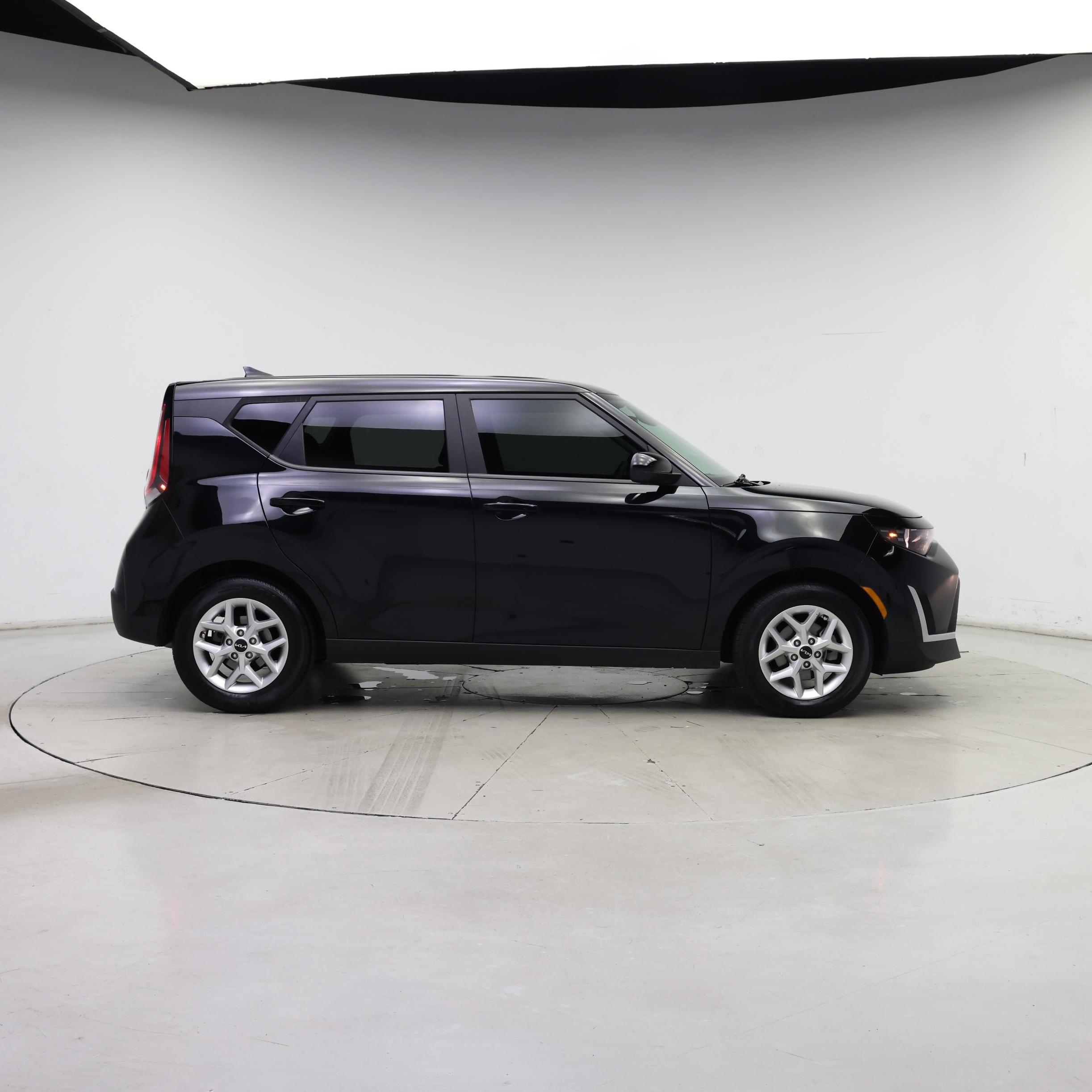 Thumbnail: 2023 Kia Soul - 7
