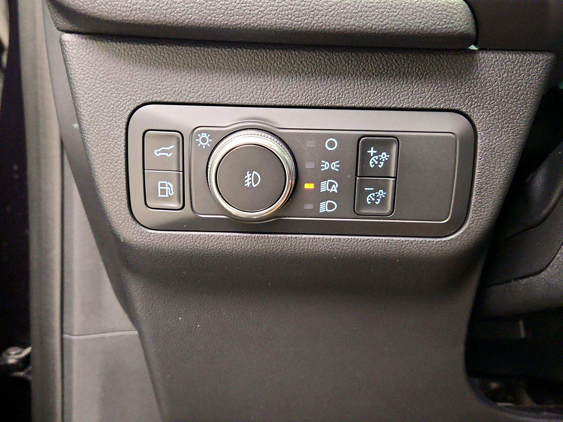 Thumbnail: 2021 Ford Escape - 13