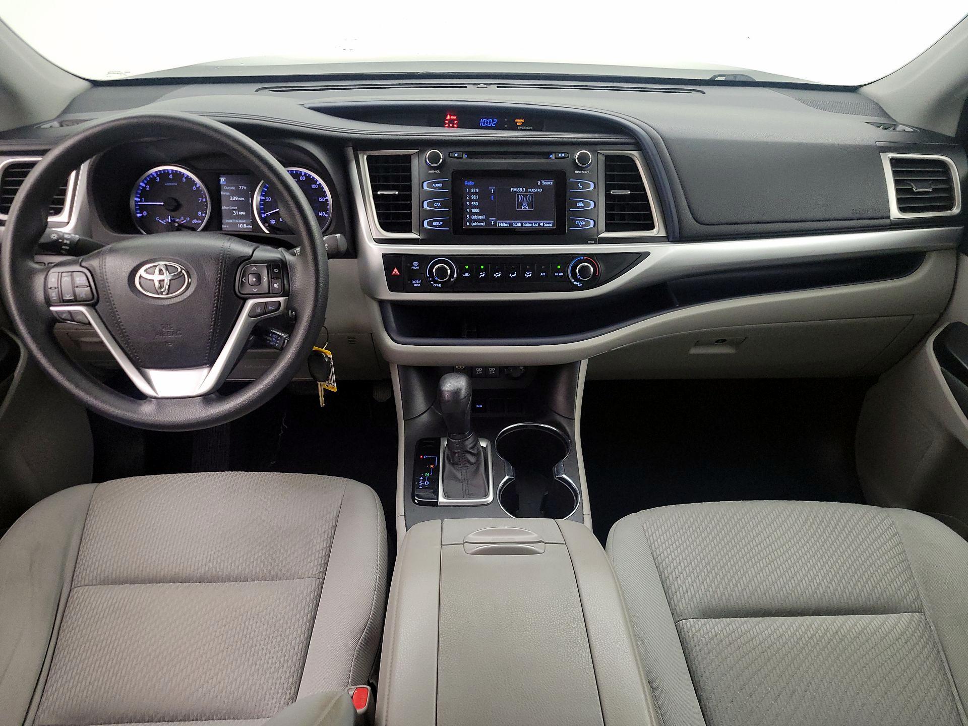 Thumbnail: 2018 Toyota Highlander - 9