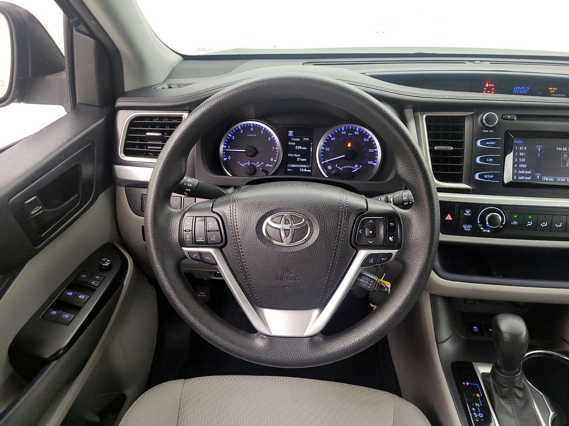 Thumbnail: 2018 Toyota Highlander - 10
