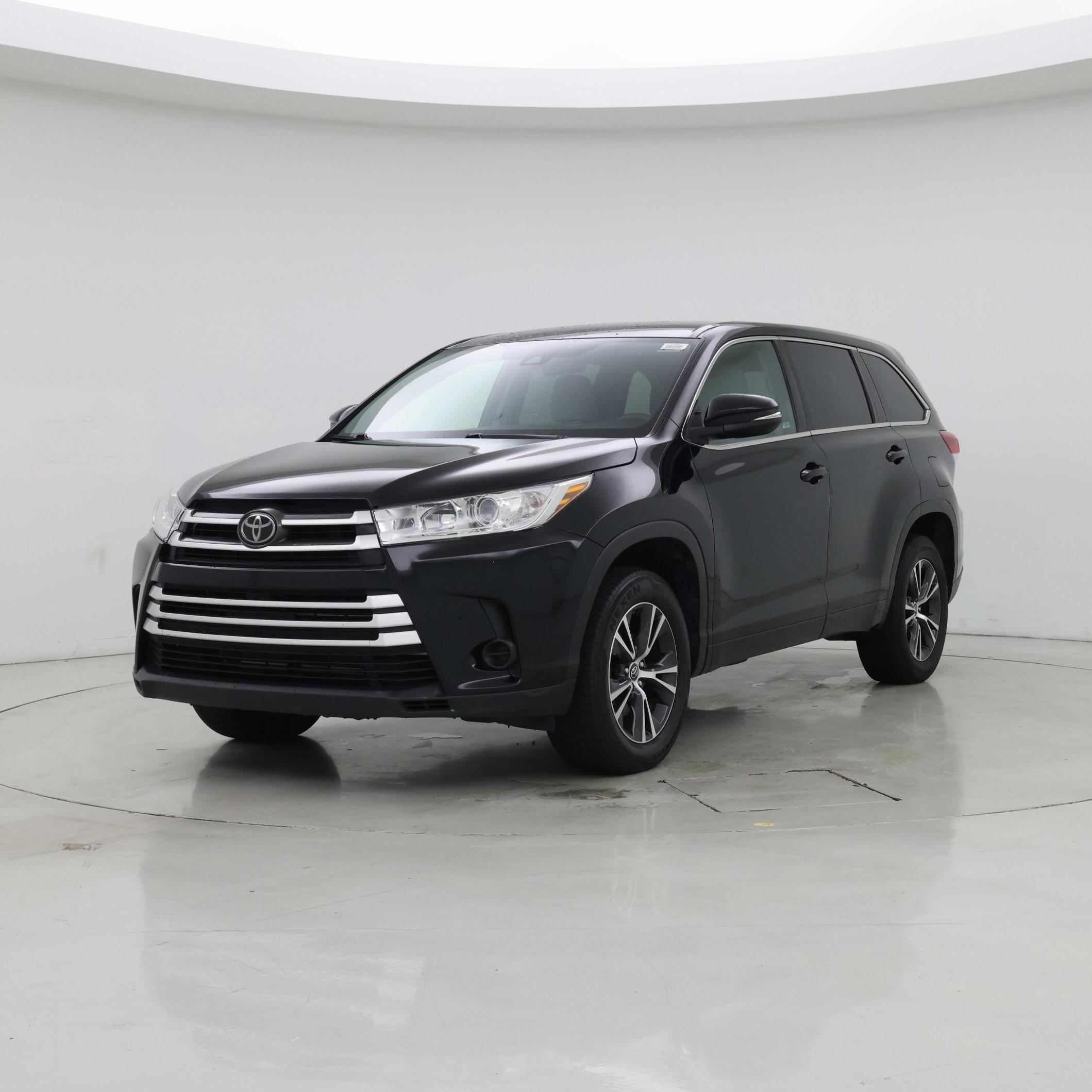 Thumbnail: 2018 Toyota Highlander - 4