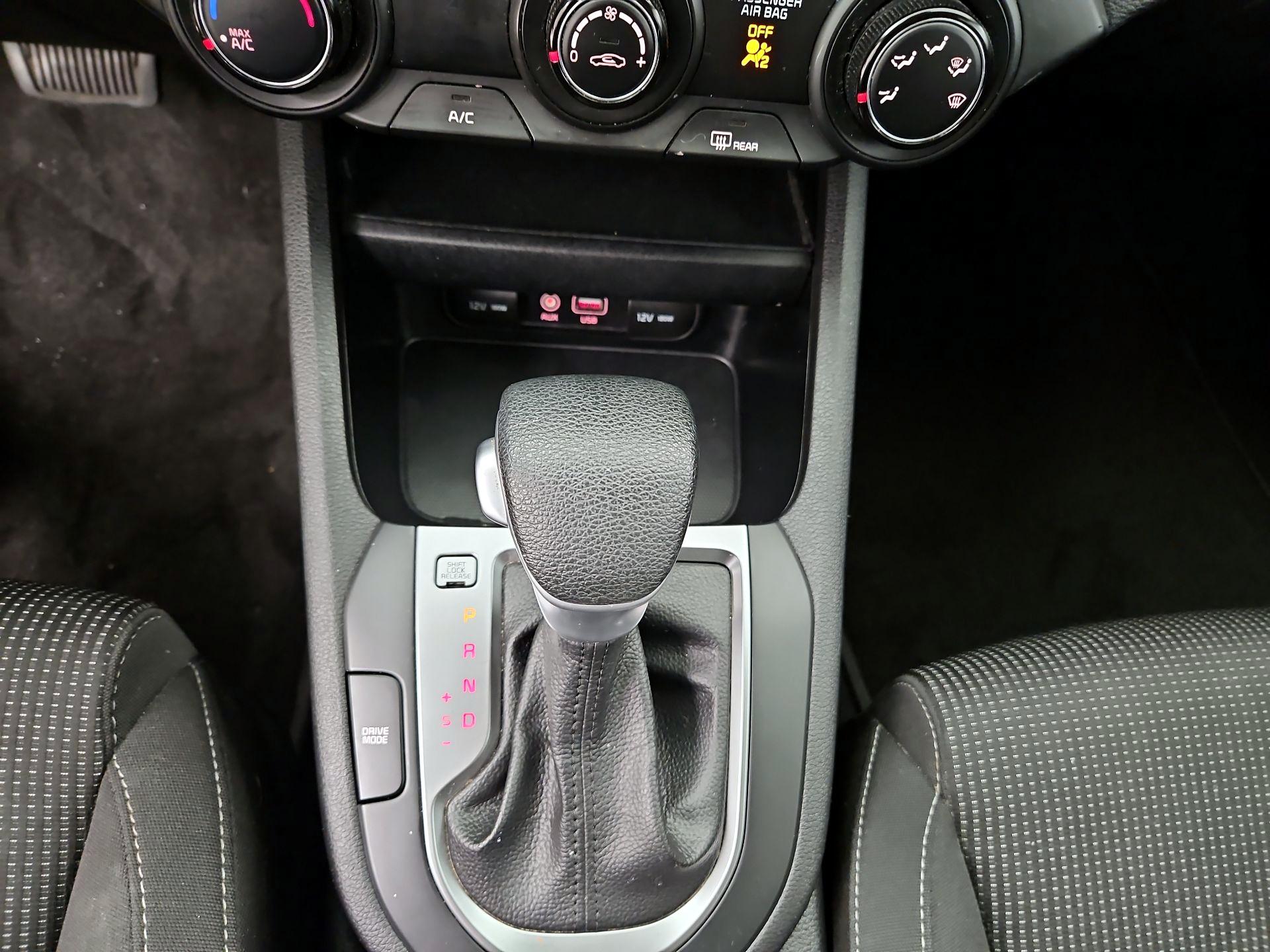 Thumbnail: 2021 Kia Forte - 17