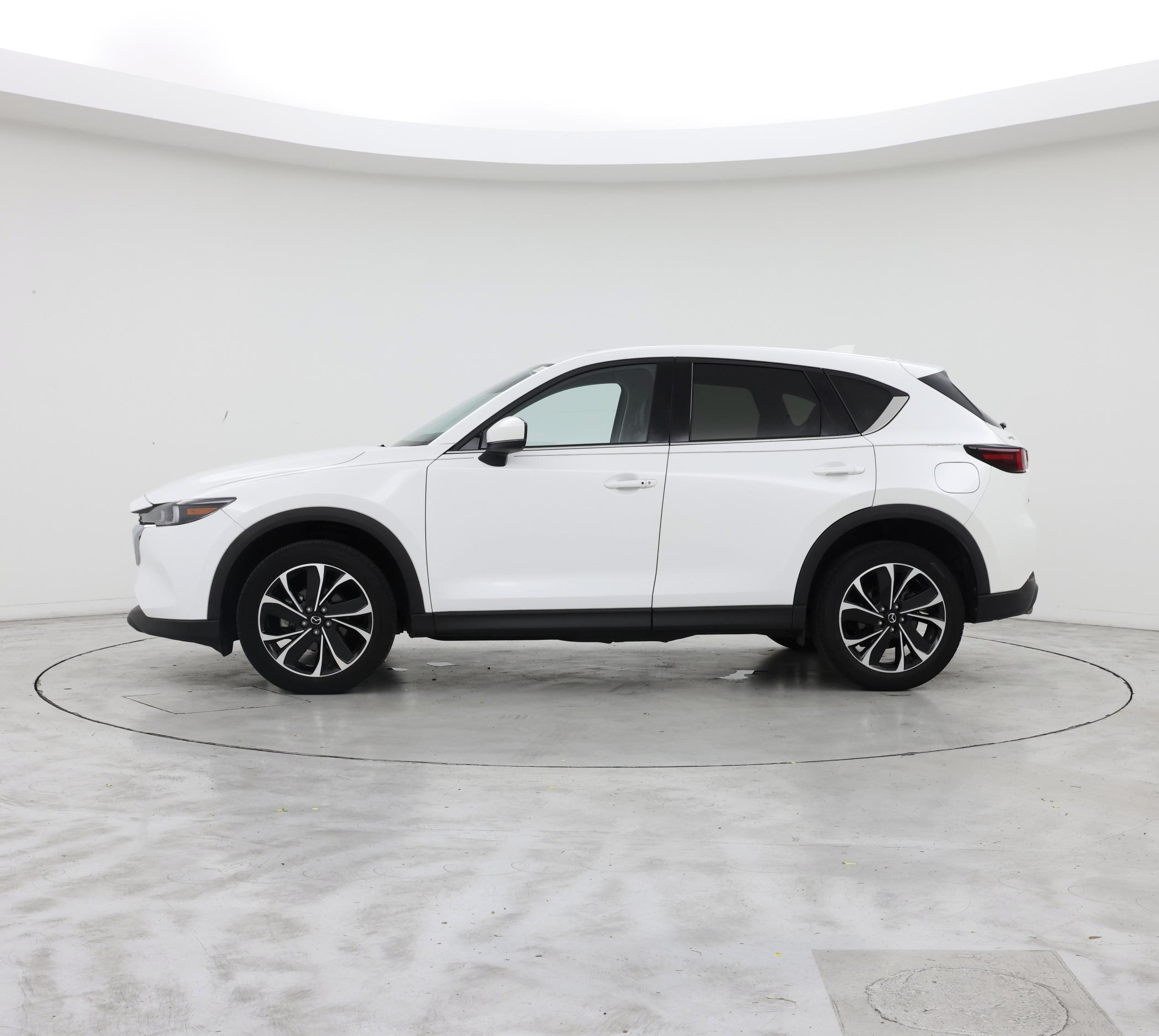 Thumbnail: 2022 Mazda CX-5 - 3