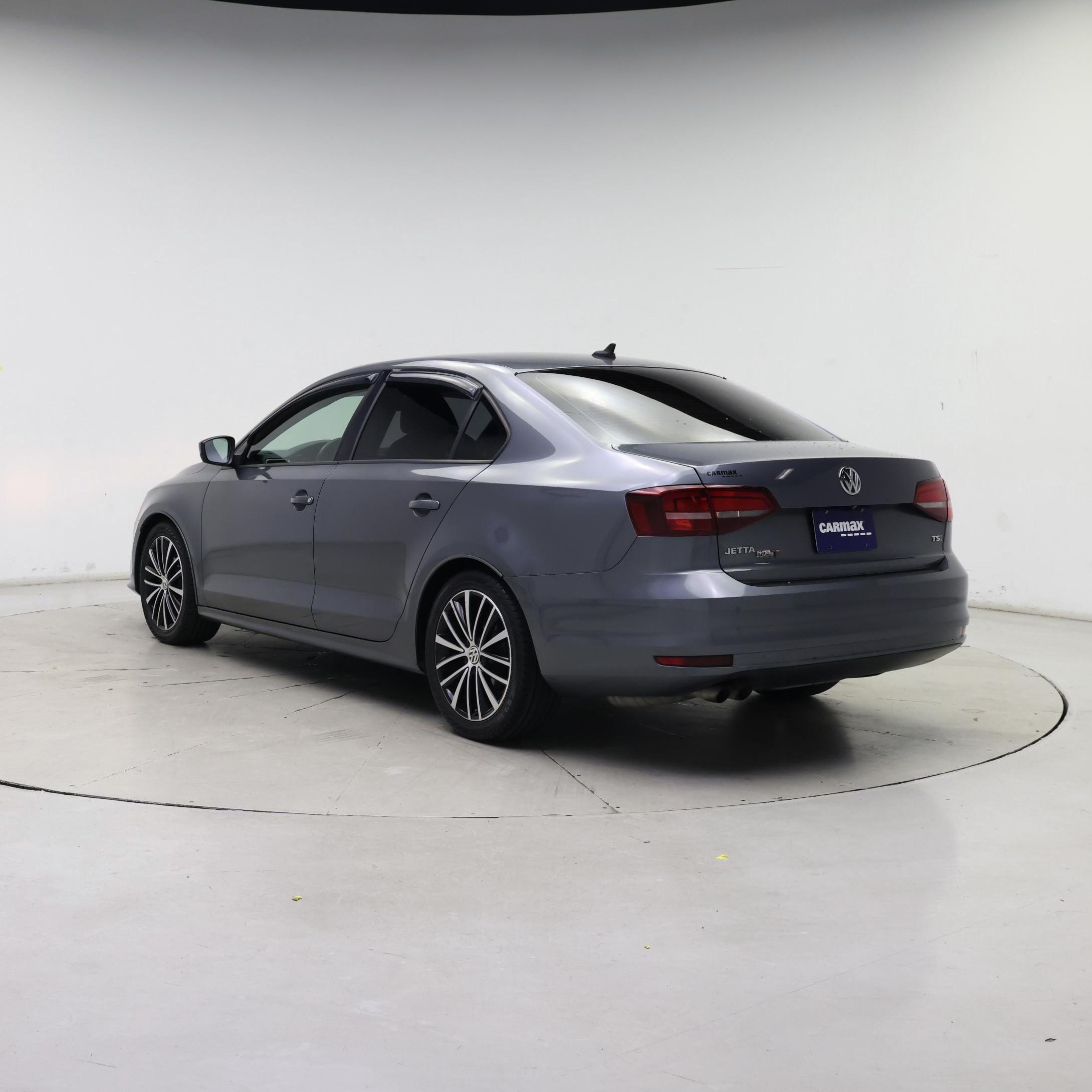 Thumbnail: 2016 Volkswagen Jetta - 2