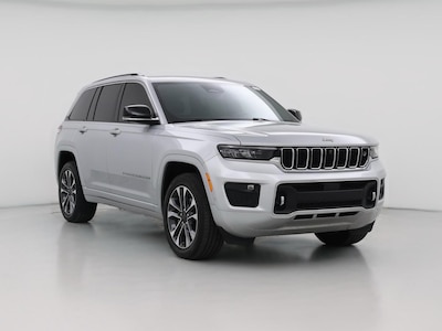 Silver 2023 Jeep Grand Cherokee Overland