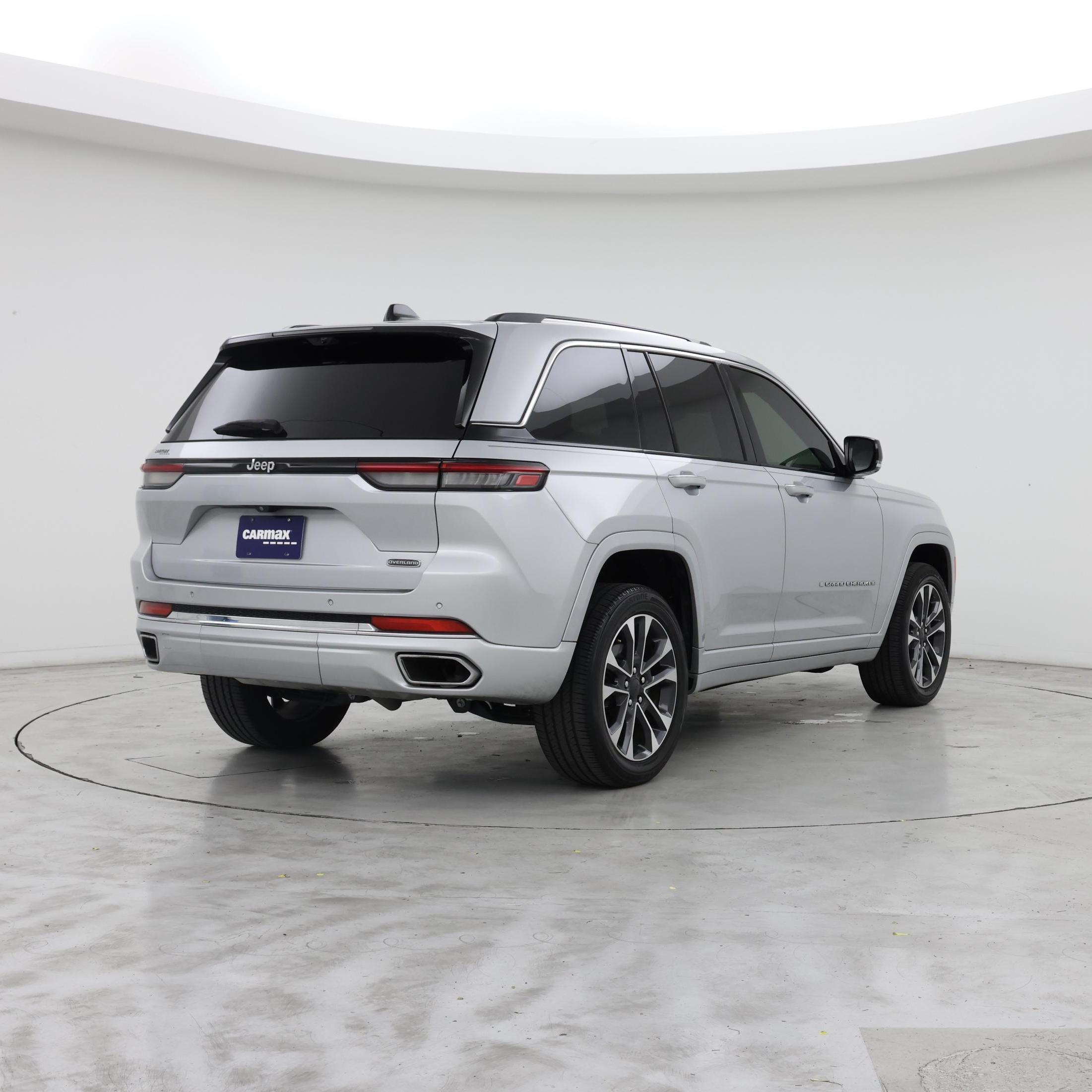 Thumbnail: 2023 Jeep Grand Cherokee - 8