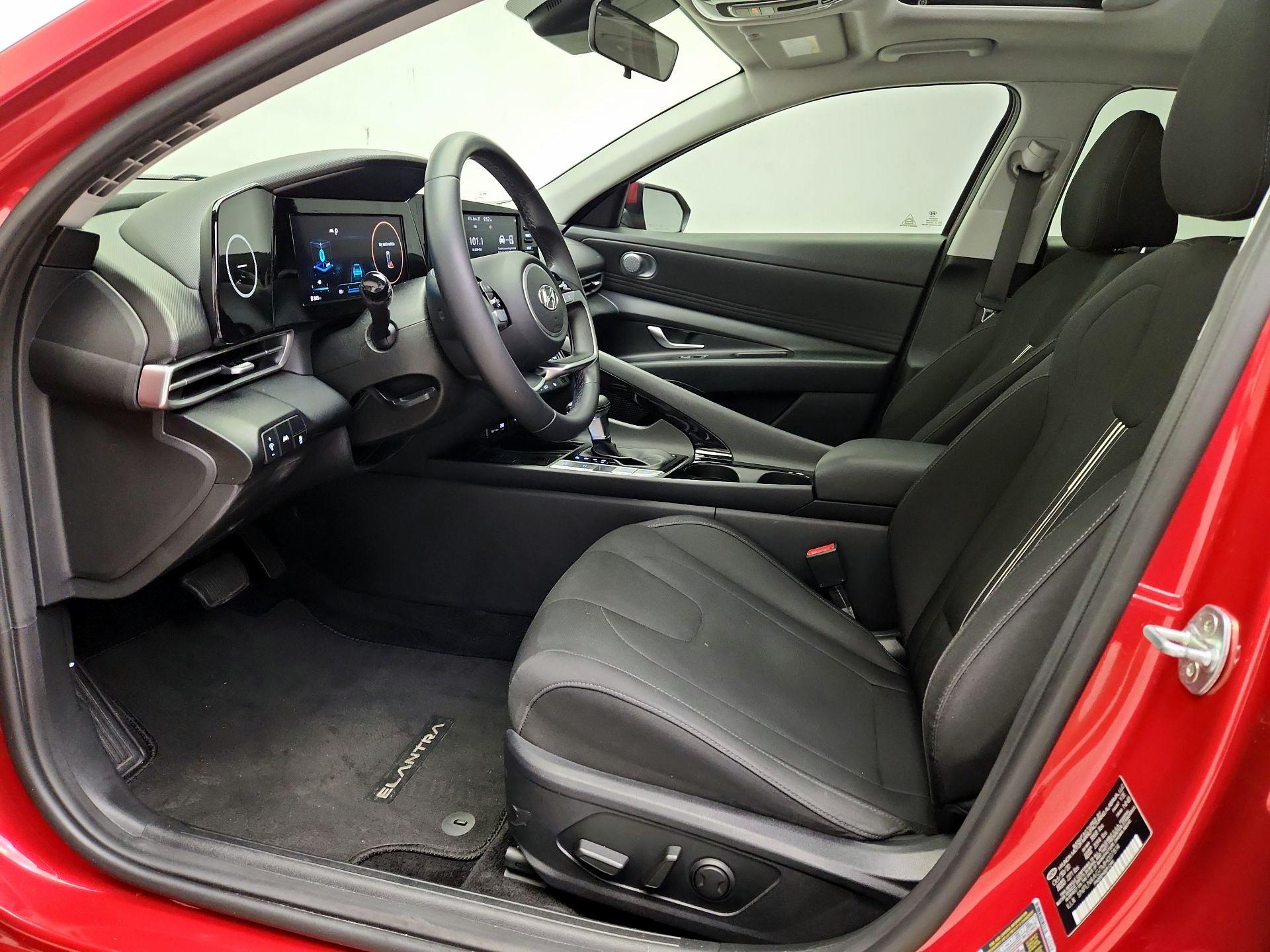 Thumbnail: 2021 Hyundai Elantra - 11