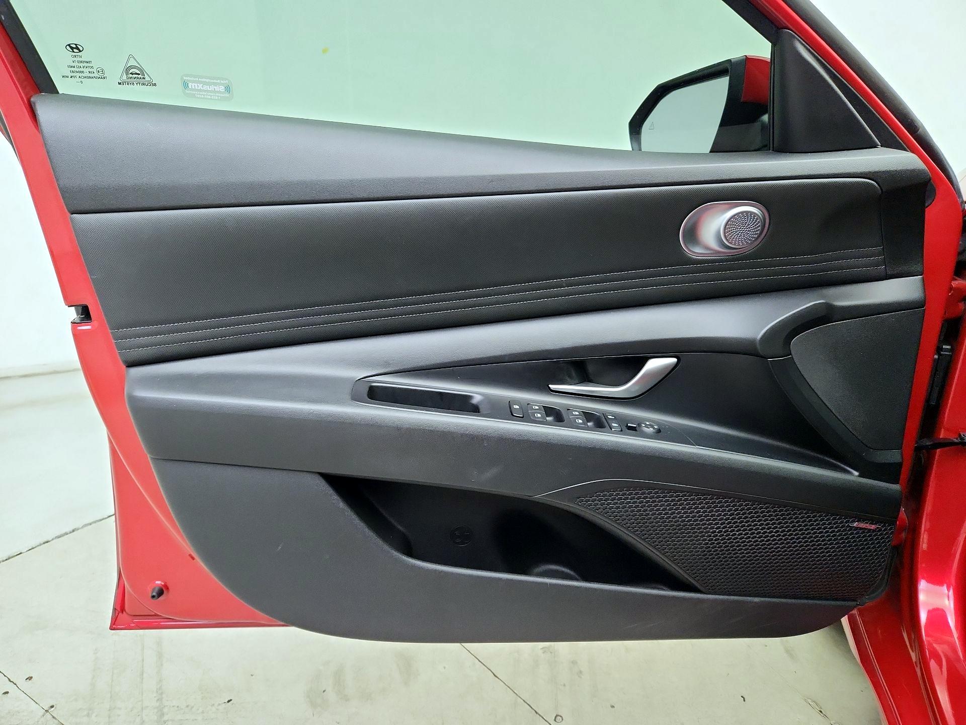 Thumbnail: 2021 Hyundai Elantra - 12