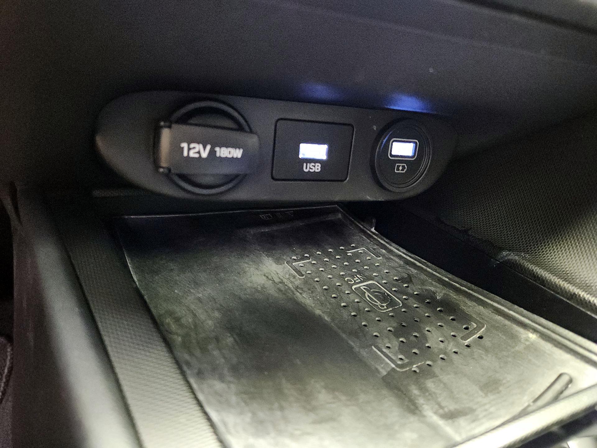 Thumbnail: 2021 Hyundai Elantra - 18